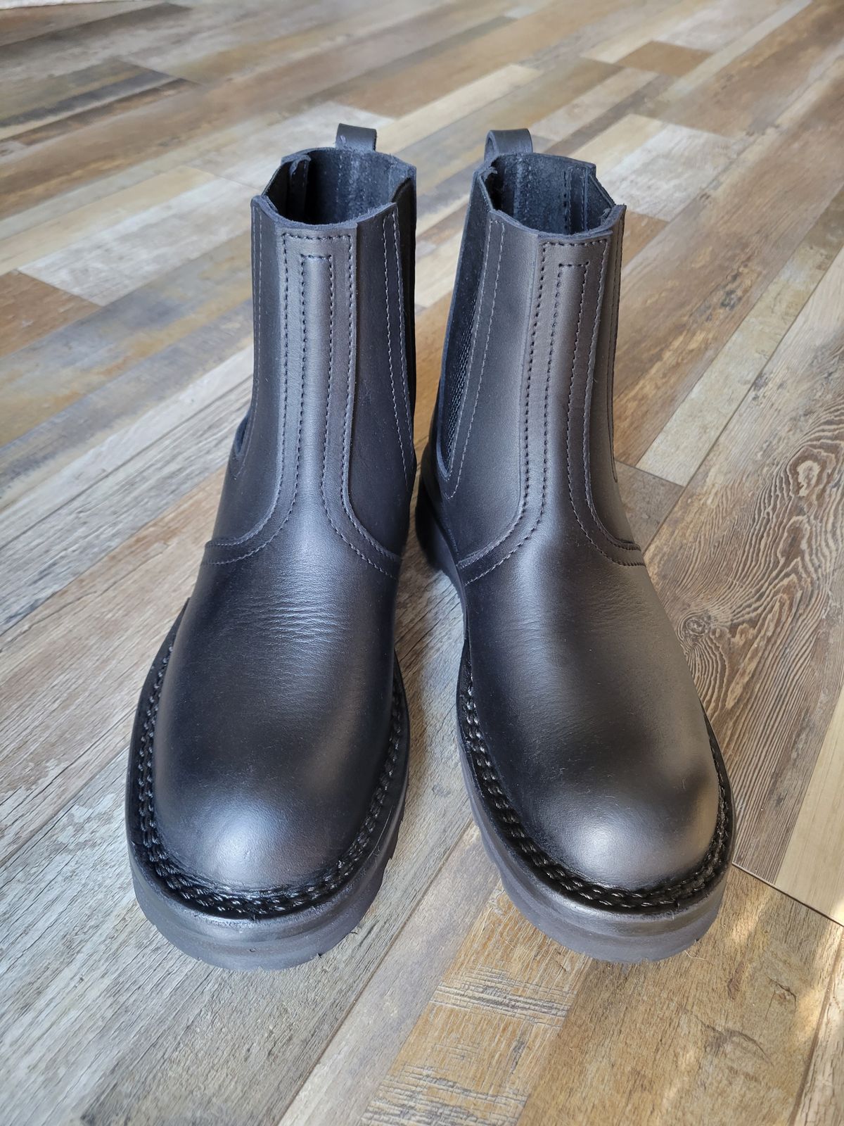 Photo by danjr92 on June 8, 2025 of the Nicks Work Chelsea in Seidel MaxSupport Black.