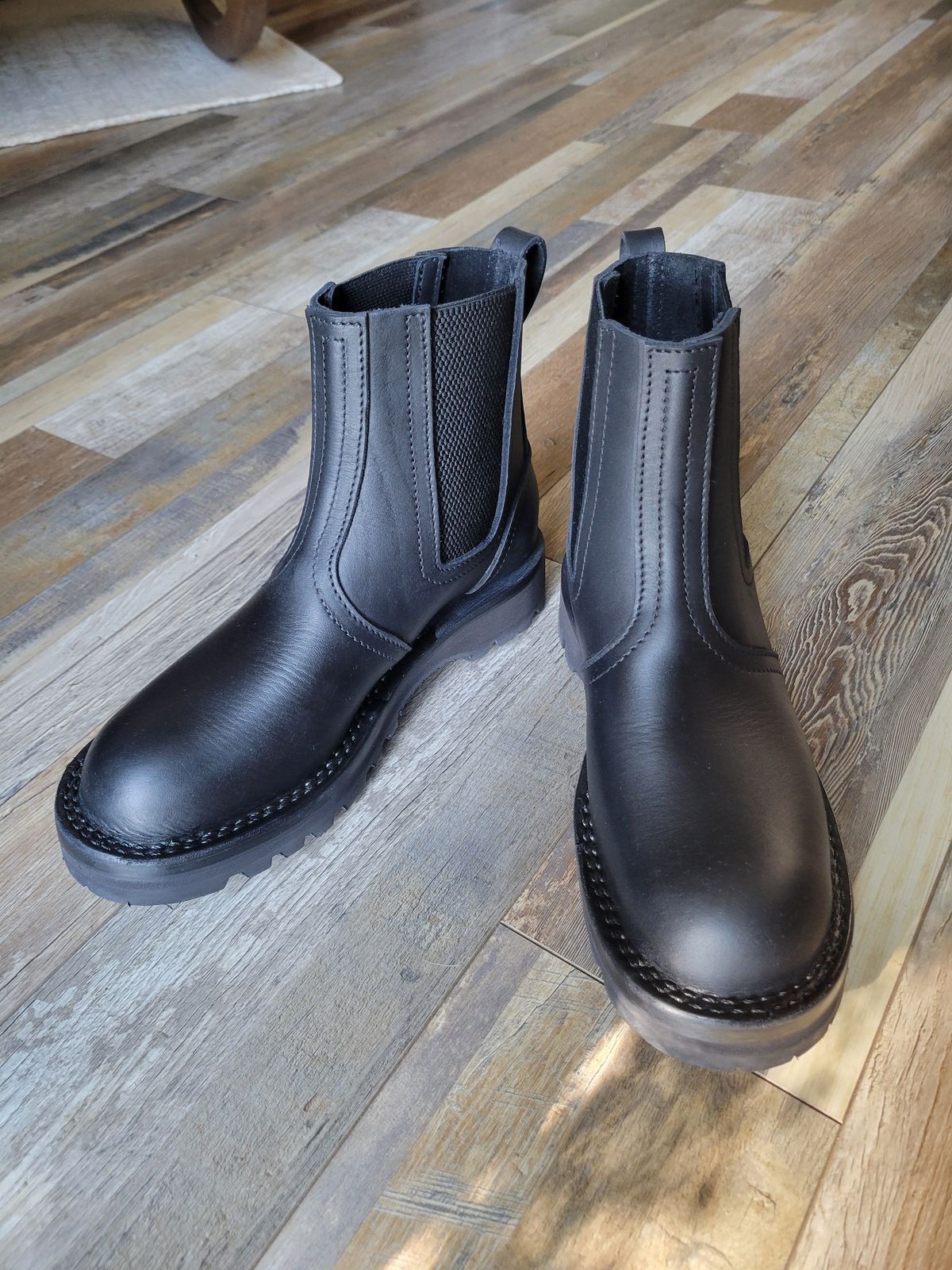 Photo by danjr92 on June 8, 2025 of the Nicks Work Chelsea in Seidel MaxSupport Black.