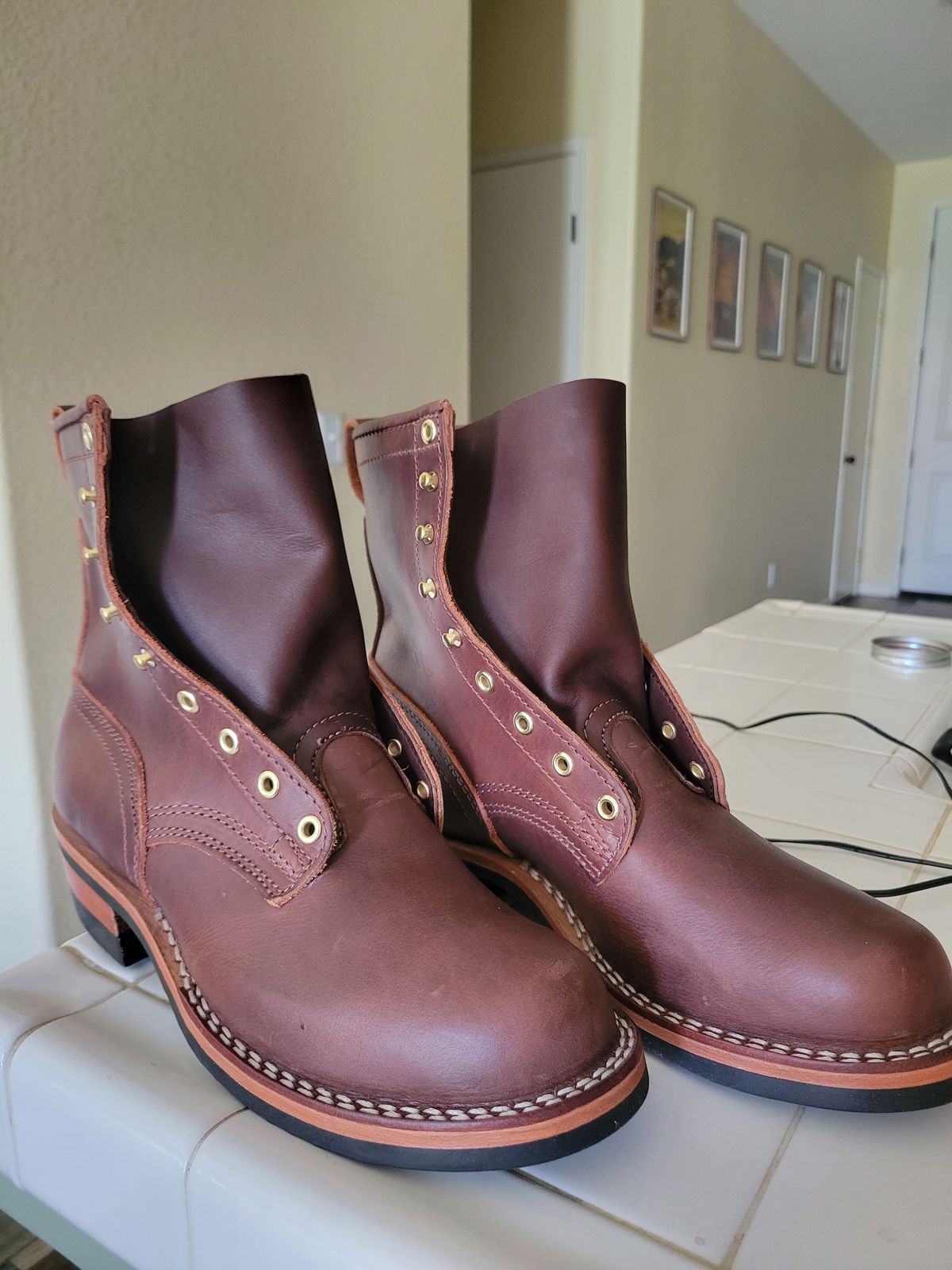 Photo by danjr92 on May 8, 2025 of the Nicks MTO in Horween Roanoke Timber.