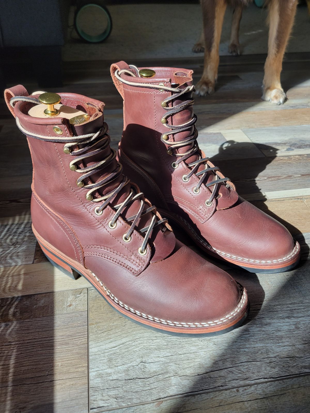 Photo by danjr92 on September 28, 2025 of the Nicks MTO in Horween Roanoke Timber.
