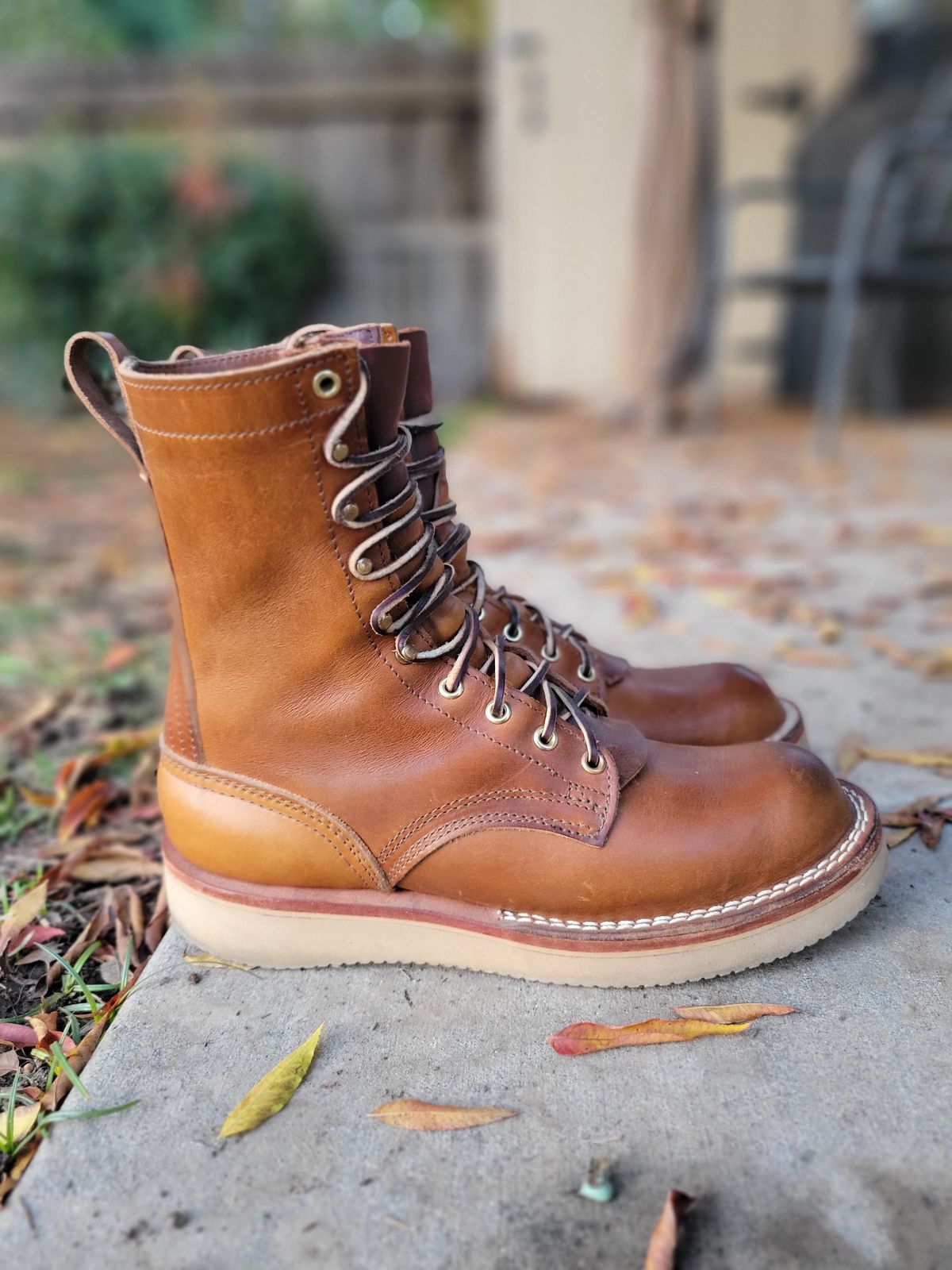 Photo by danjr92 on November 28, 2024 of the Nicks Traveler in Nicks / Horween Cognac Shackleton.