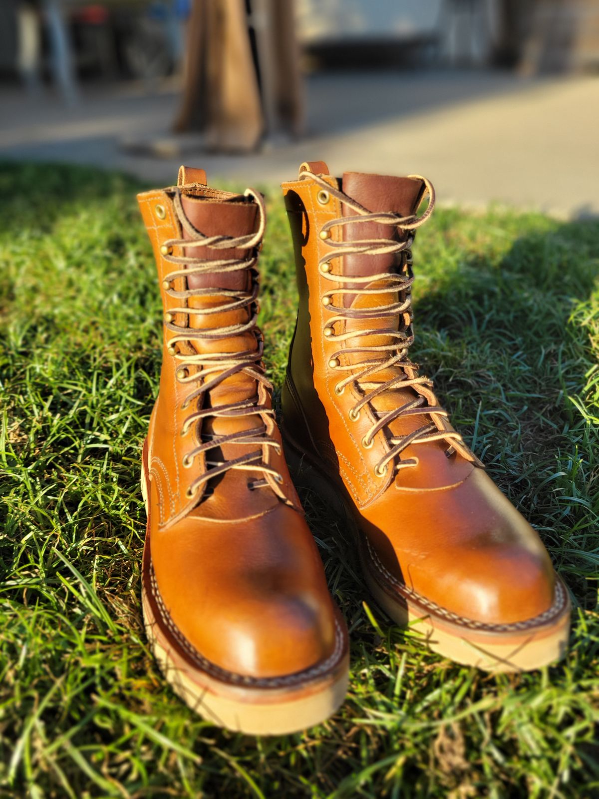 Photo by danjr92 on May 10, 2025 of the Nicks Traveler in Nicks / Horween Cognac Shackleton.