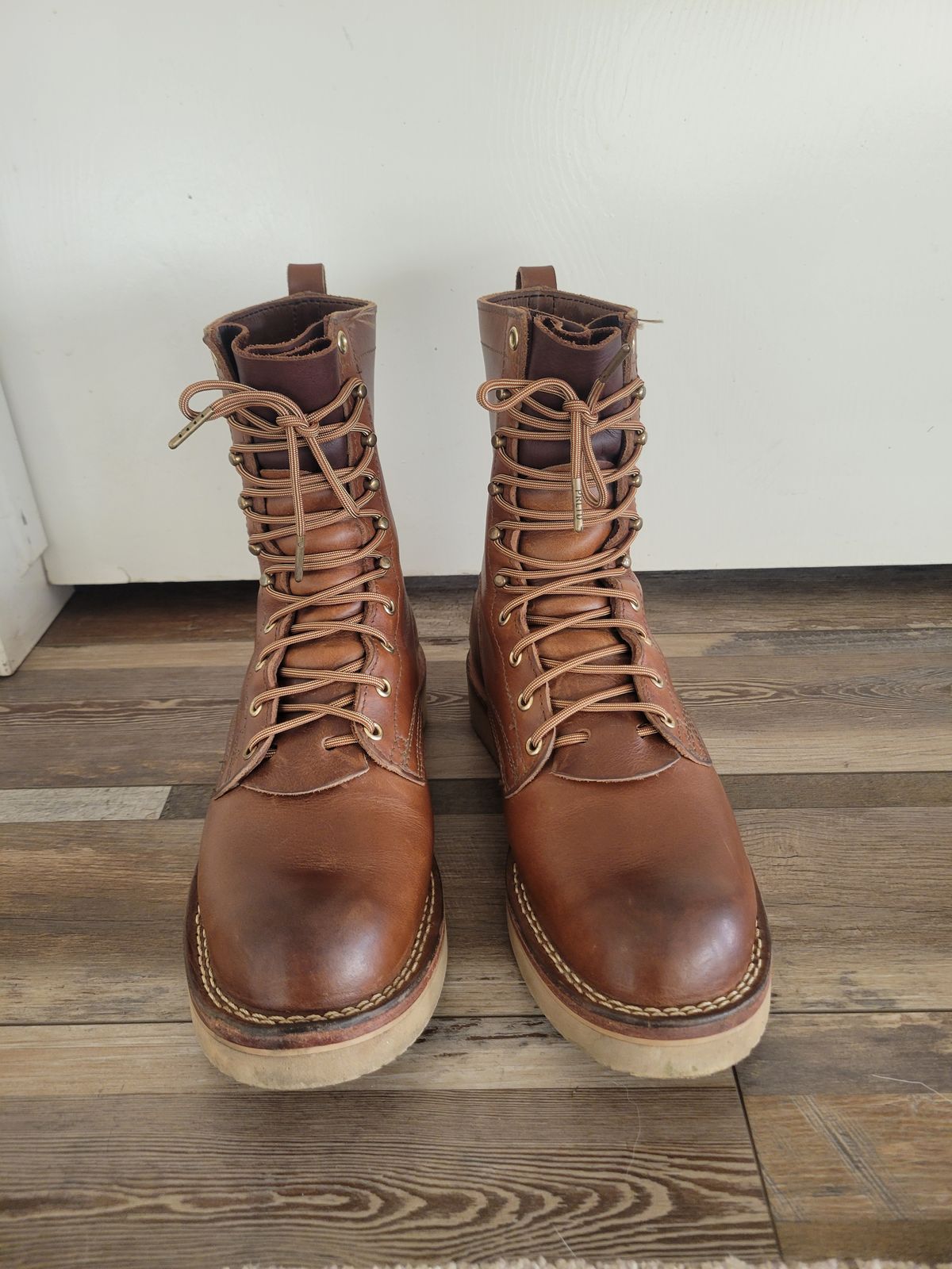 Photo by danjr92 on March 25, 2026 of the Nicks Traveler in Nicks / Horween Cognac Shackleton.