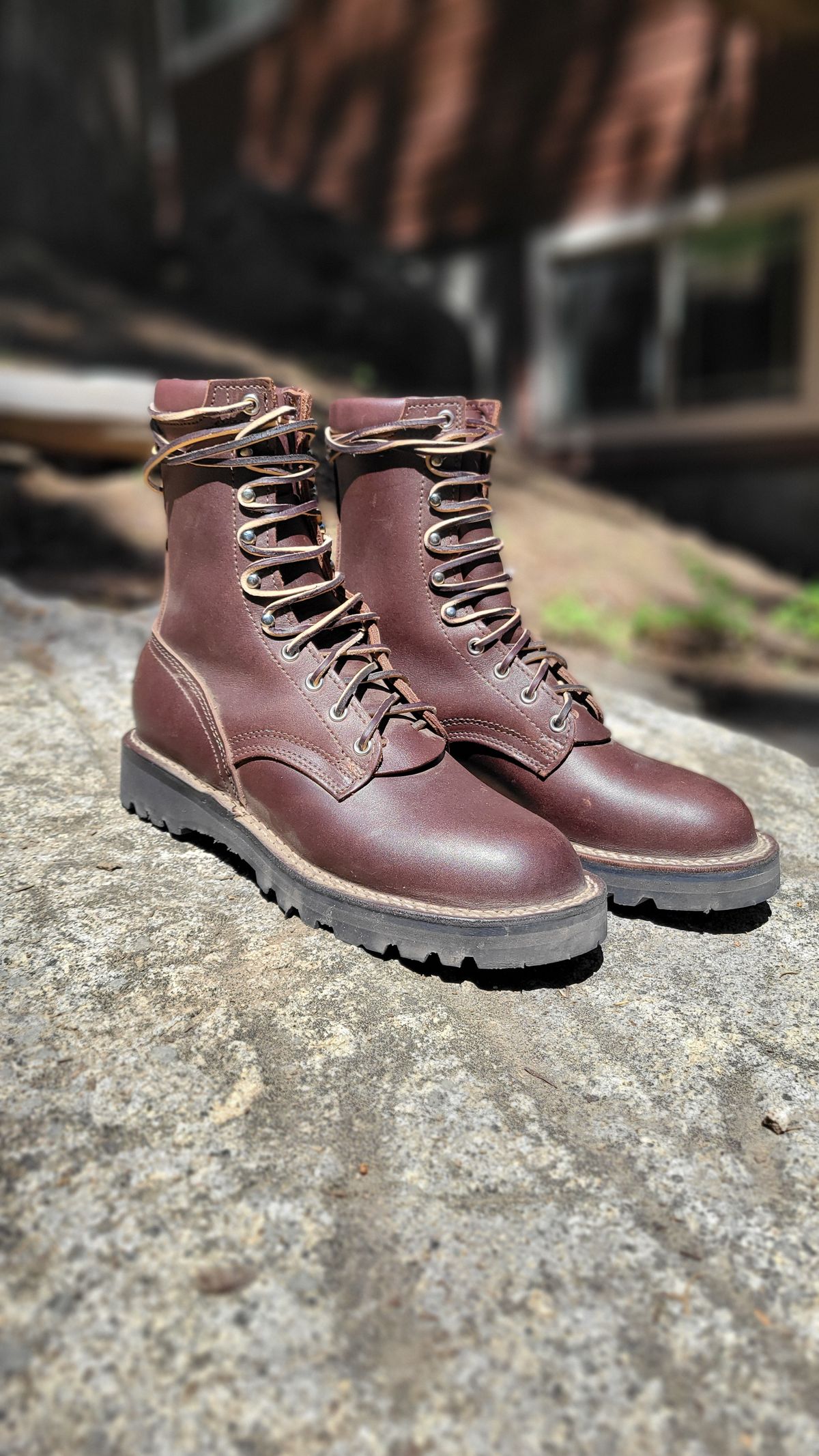Photo by danjr92 on July 2, 2024 of the Nicks Ridgeline Hiking Boot in Seidel MaxSupport Walnut.