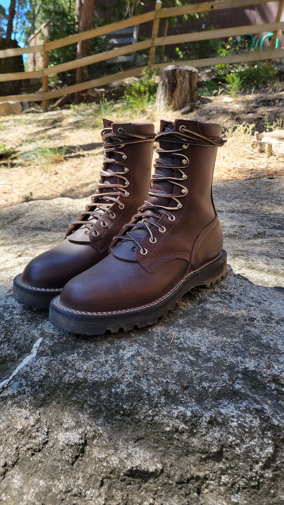 Photo by danjr92 on July 2, 2024 of the Nicks Ridgeline Hiking Boot in Seidel MaxSupport Walnut.