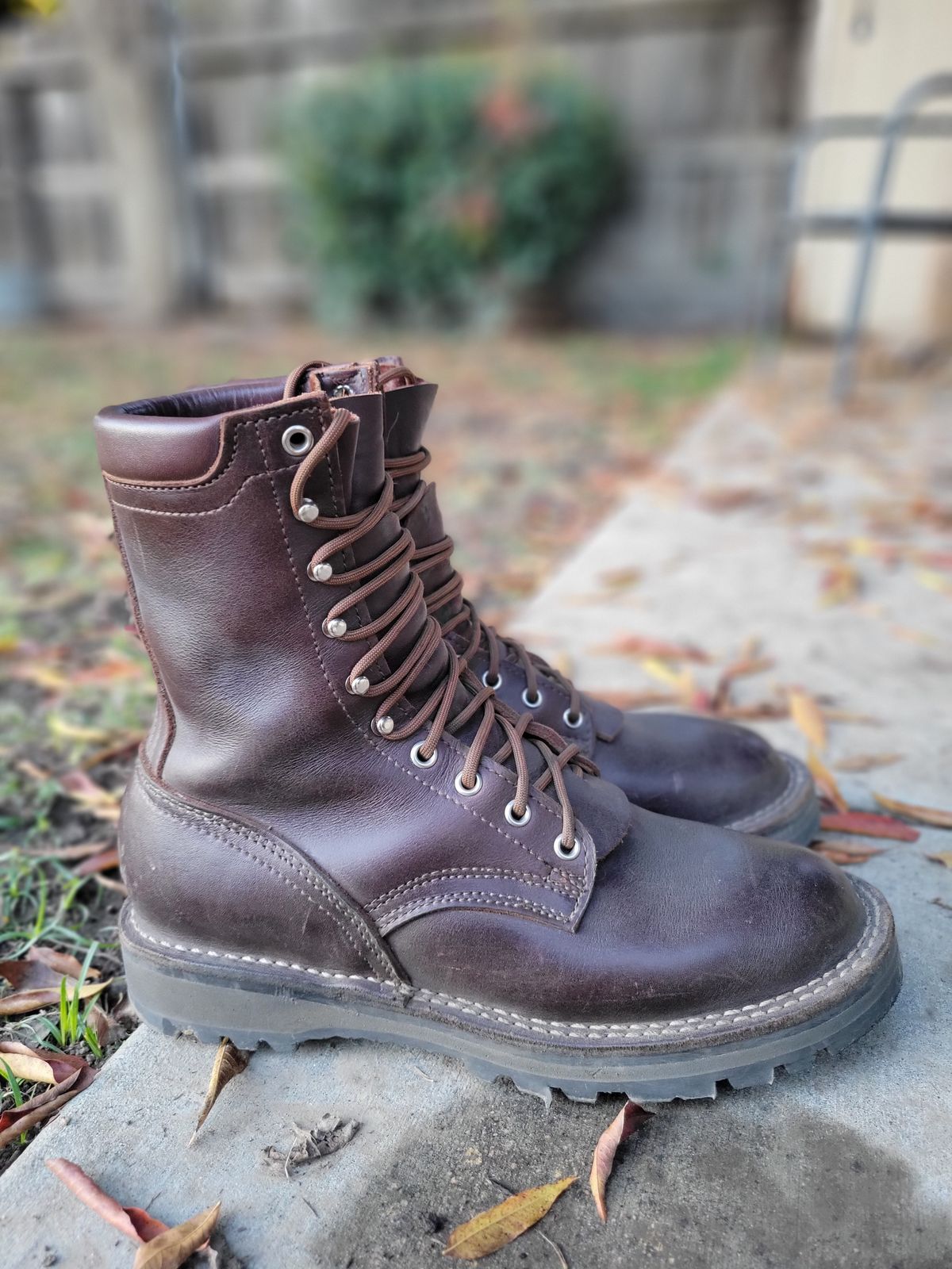 Photo by danjr92 on November 28, 2024 of the Nicks Ridgeline Hiking Boot in Seidel MaxSupport Walnut.