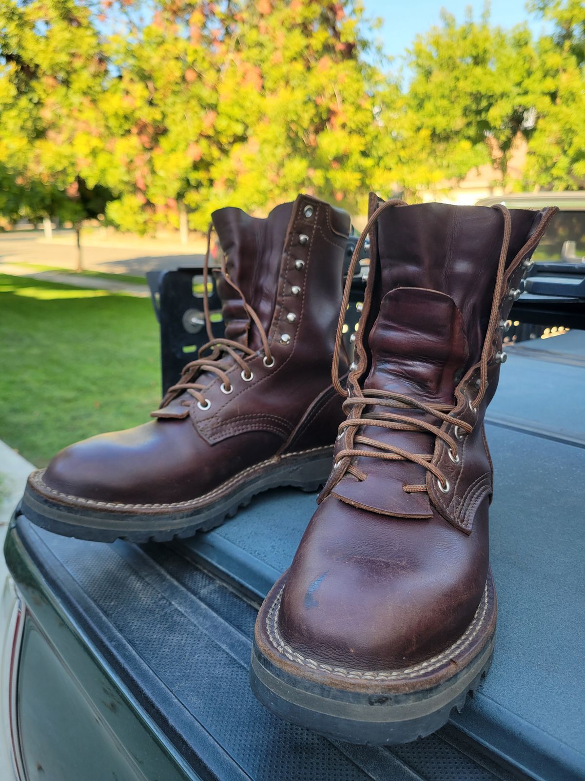 Photo by danjr92 on October 3, 2025 of the Nicks Ridgeline Hiking Boot in Seidel MaxSupport Walnut.