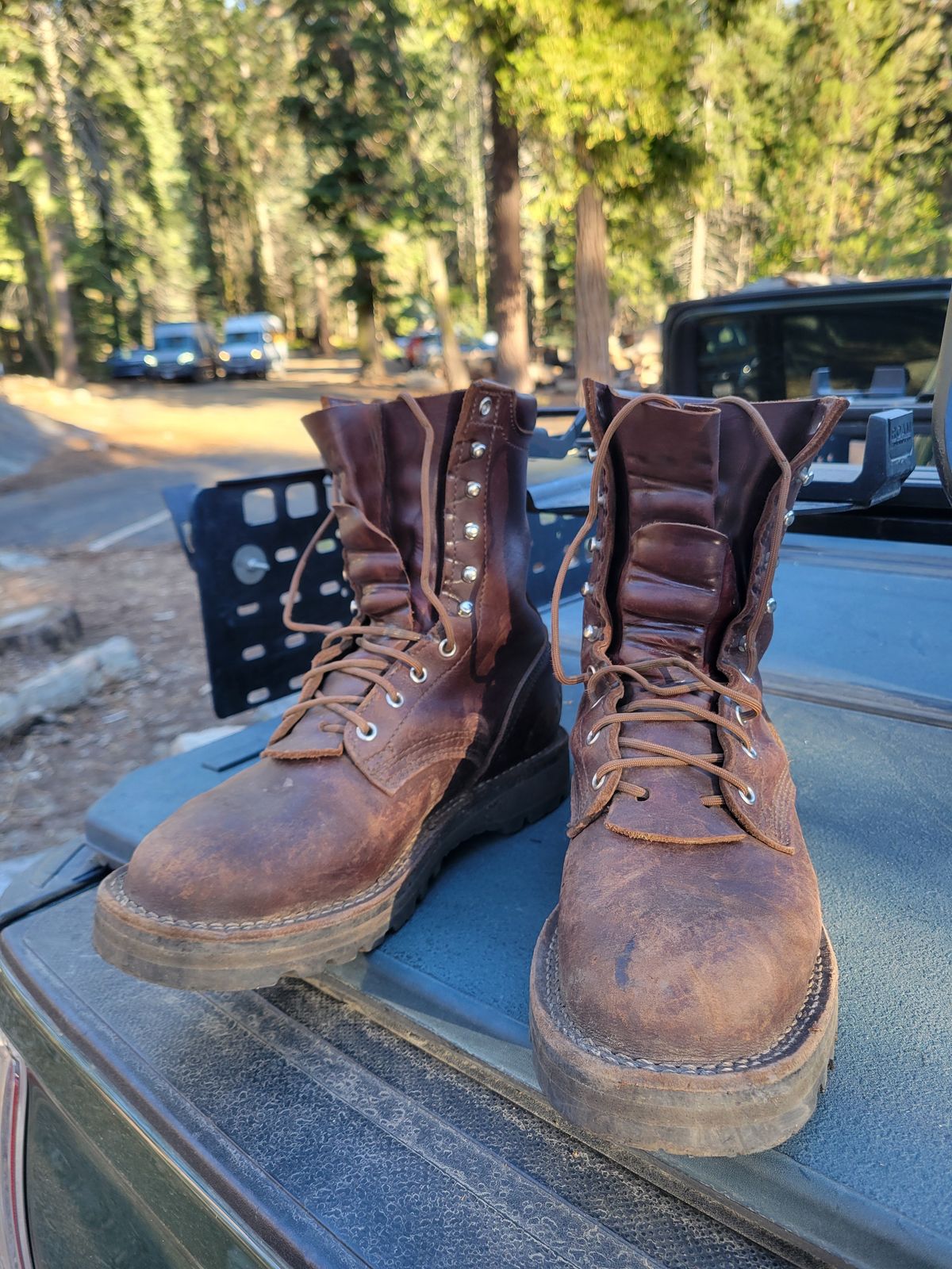 Photo by danjr92 on October 5, 2025 of the Nicks Ridgeline Hiking Boot in Seidel MaxSupport Walnut.