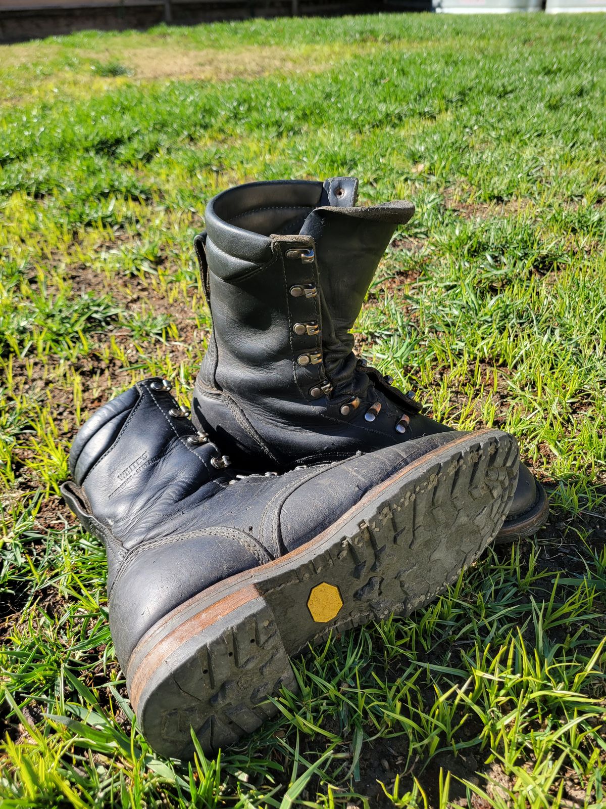 Photo by danjr92 on March 8, 2025 of the White's Fire Hybrid in Unknown Leather.