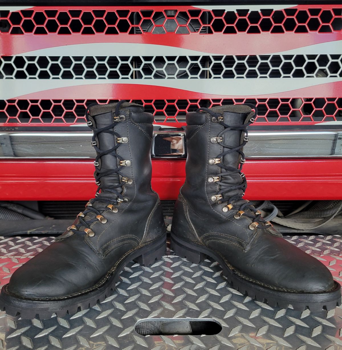 Photo by danjr92 on May 12, 2025 of the White's Fire Hybrid in Unknown Leather.