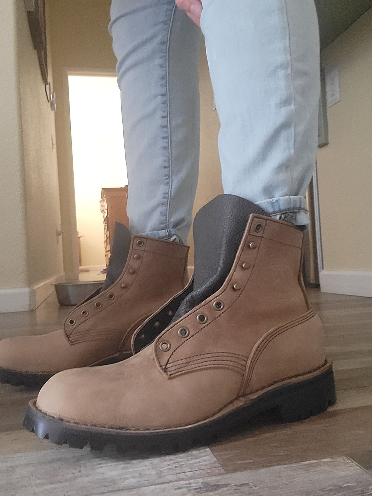 Photo by danjr92 on May 30, 2024 of the JK Boots 300X in JK Boots / Brown.