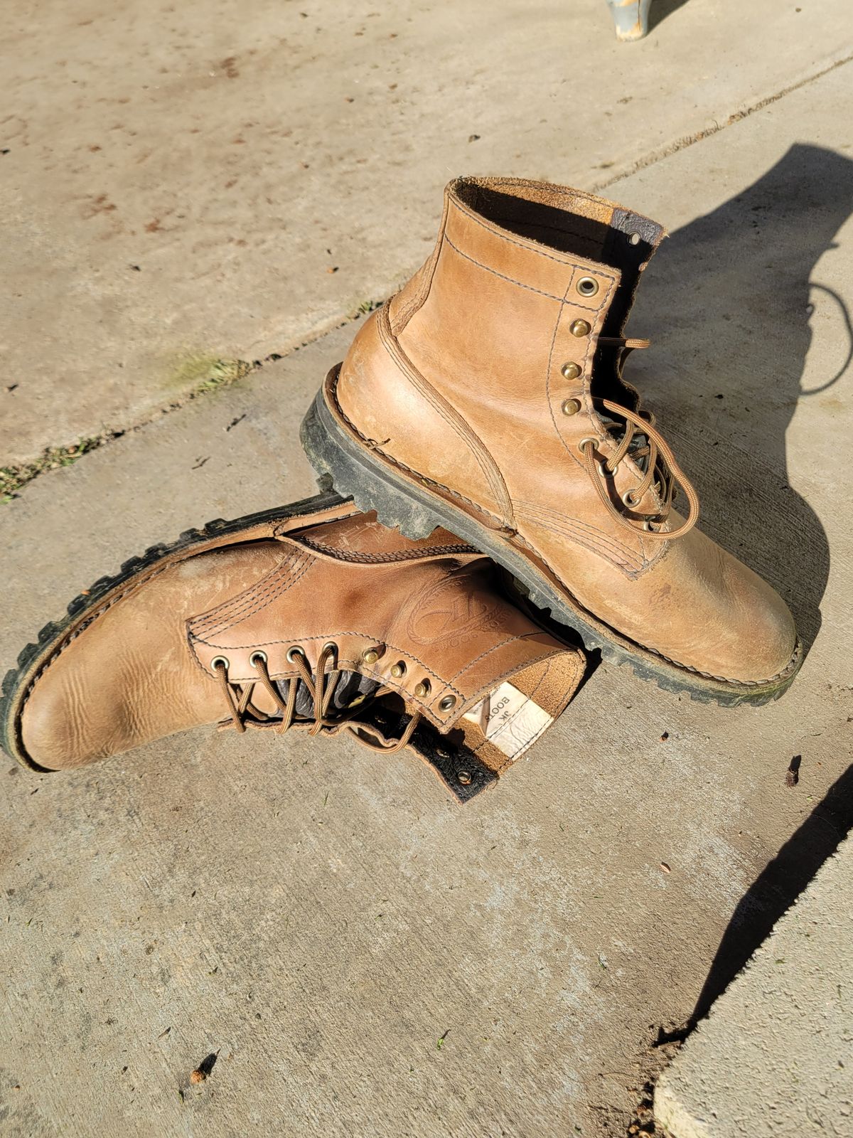 Photo by danjr92 on March 10, 2025 of the JK Boots 300X in JK Boots / Brown.
