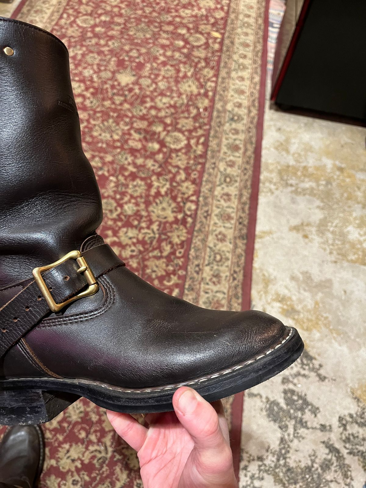 Photo by alikyufa on November 21, 2025 of the White's Nomad Engineer Boots in Seidel Elk Tan.