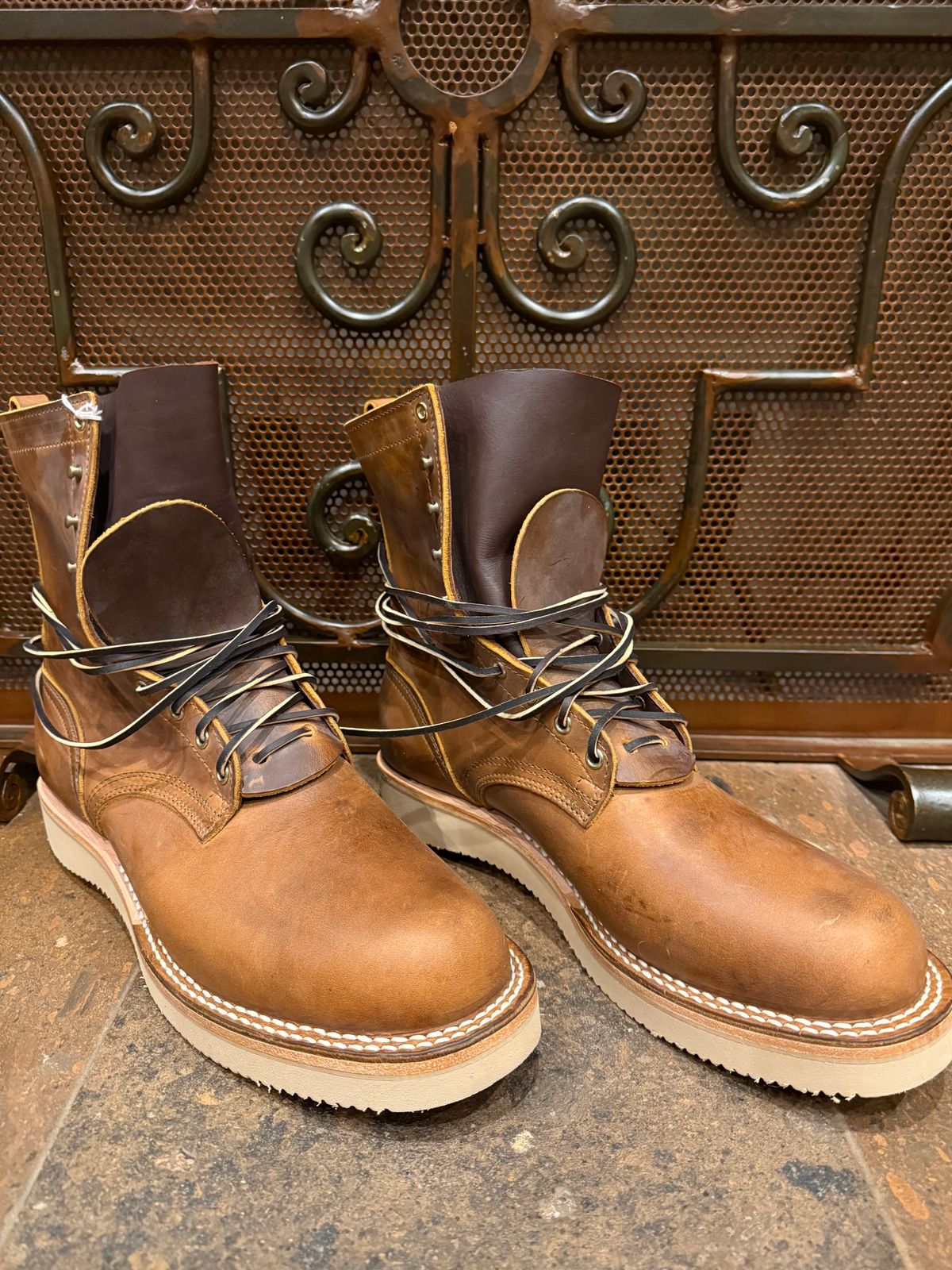 Photo by JR_60 on January 7, 2026 of the Nicks Traveler in Horween Orange Predator.