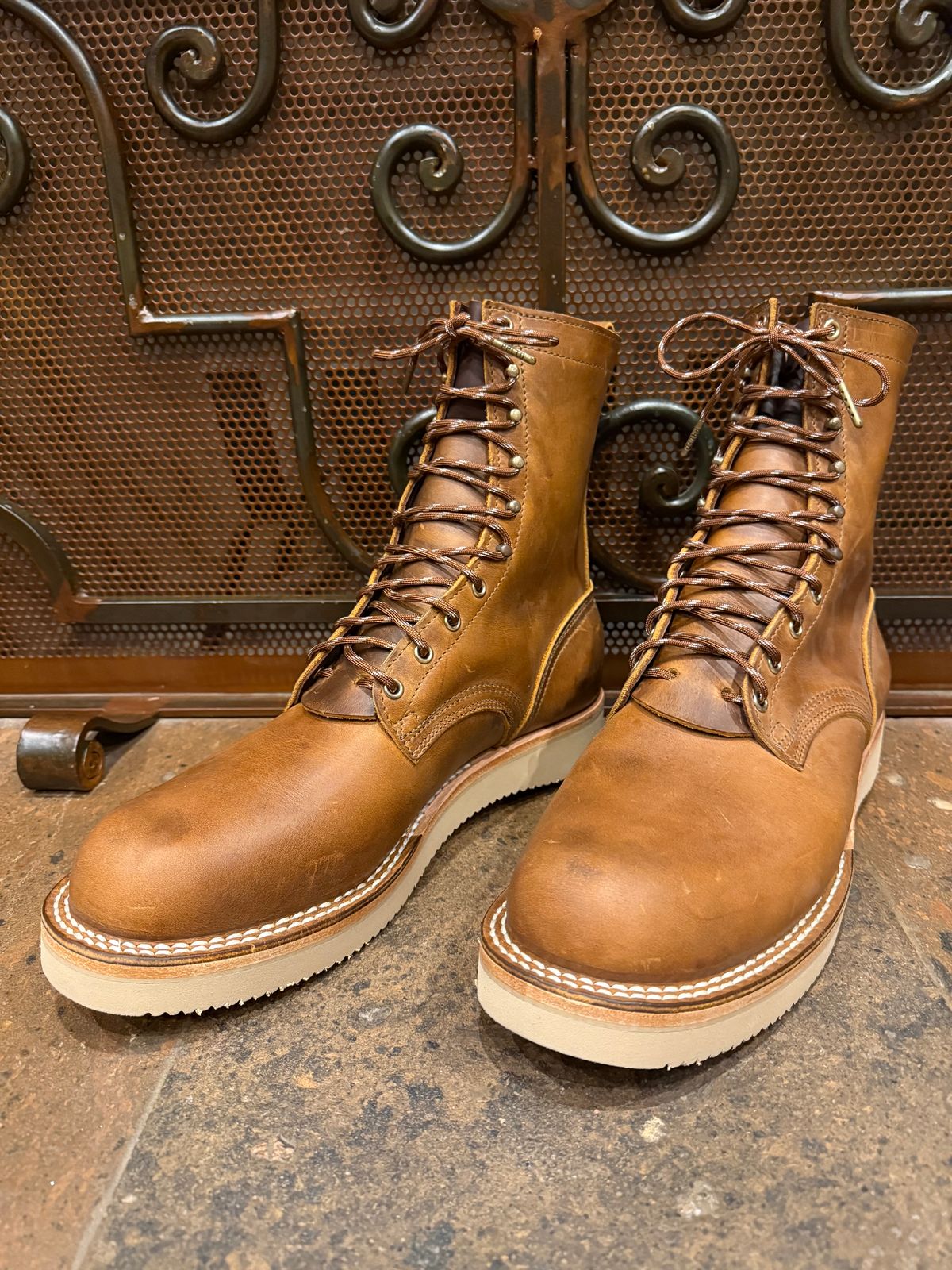 Photo by JR_60 on January 7, 2026 of the Nicks Traveler in Horween Orange Predator.