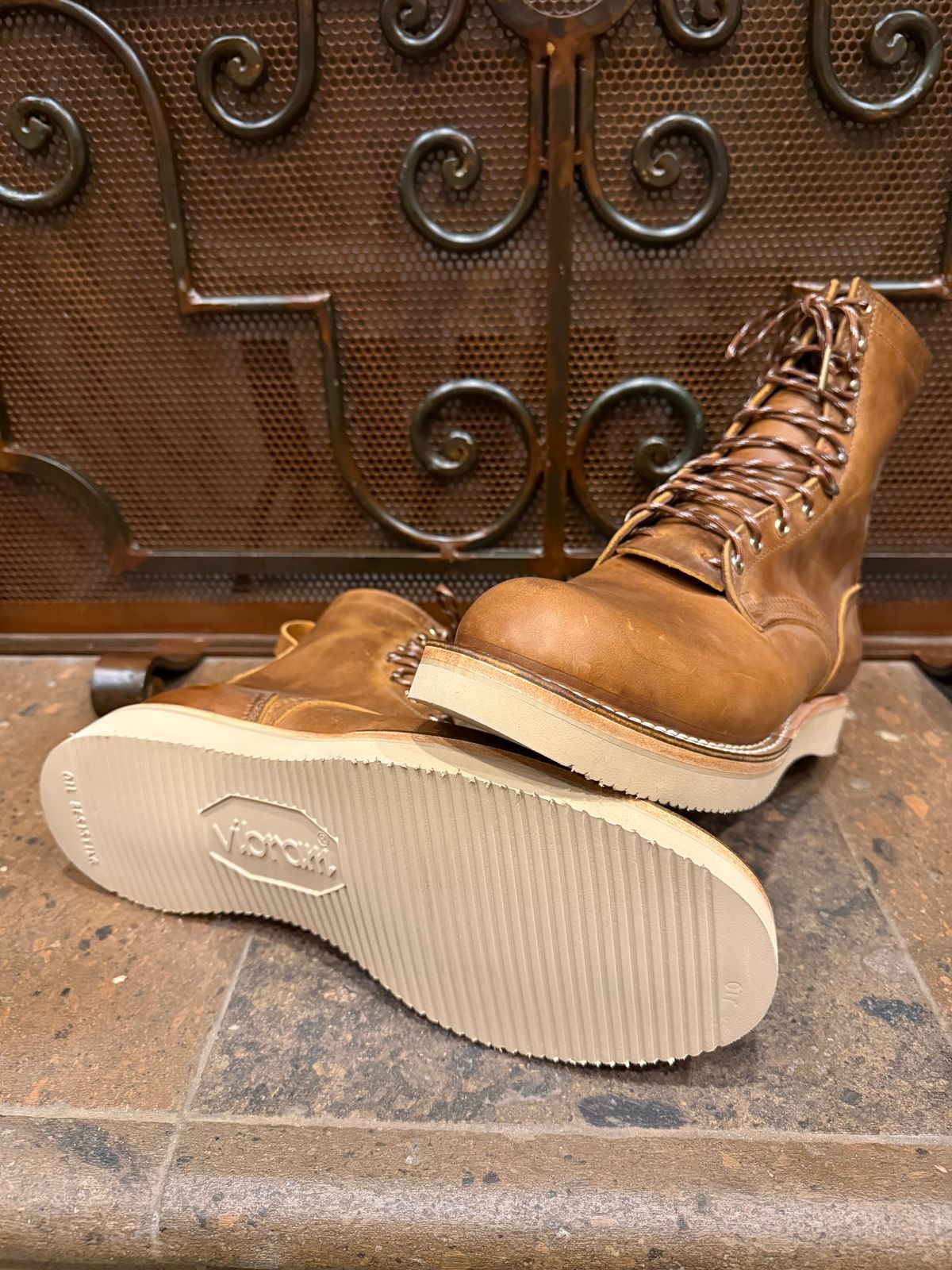 Photo by JR_60 on January 7, 2026 of the Nicks Traveler in Horween Orange Predator.