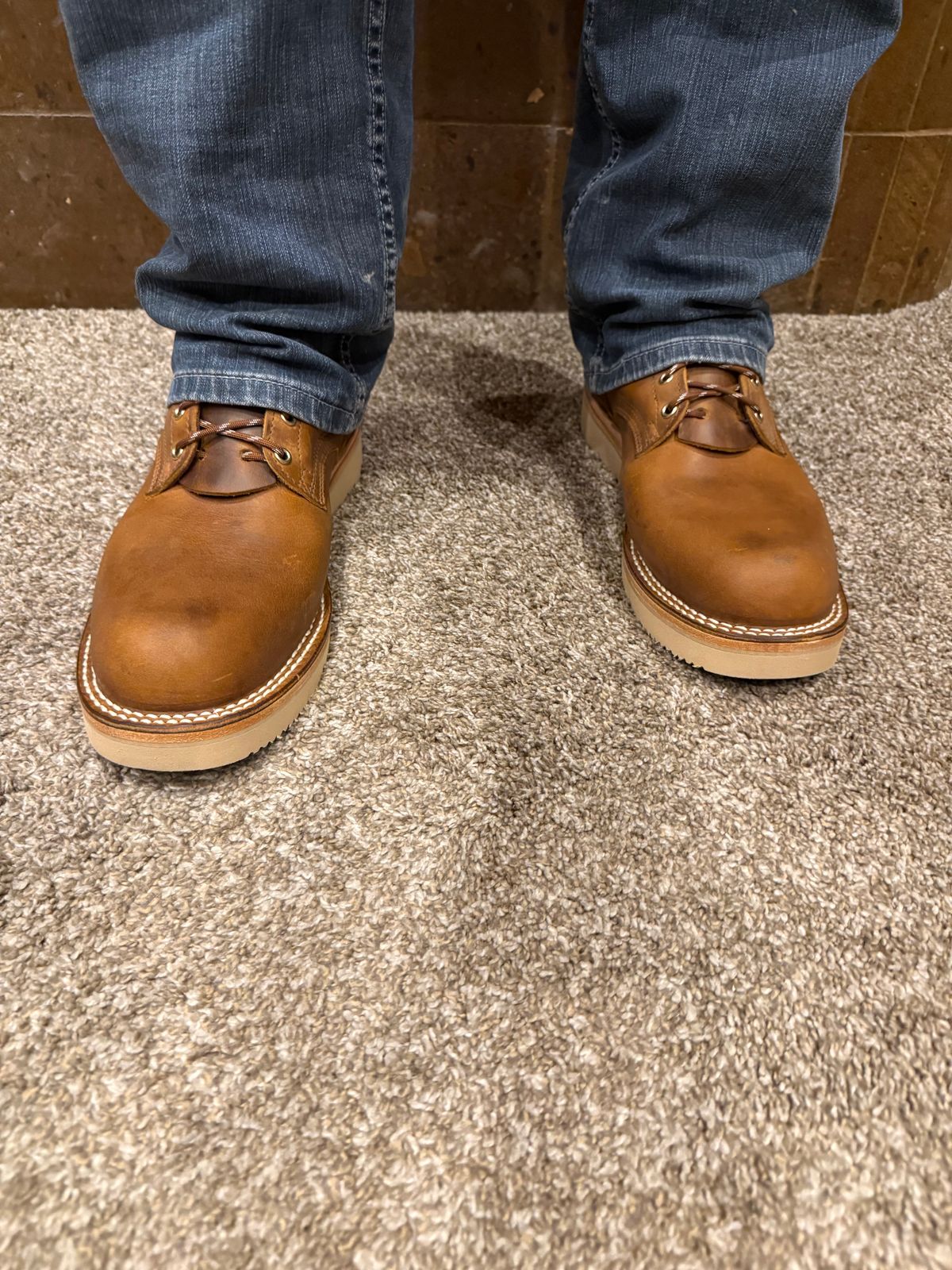 Photo by JR_60 on January 7, 2026 of the Nicks Traveler in Horween Orange Predator.