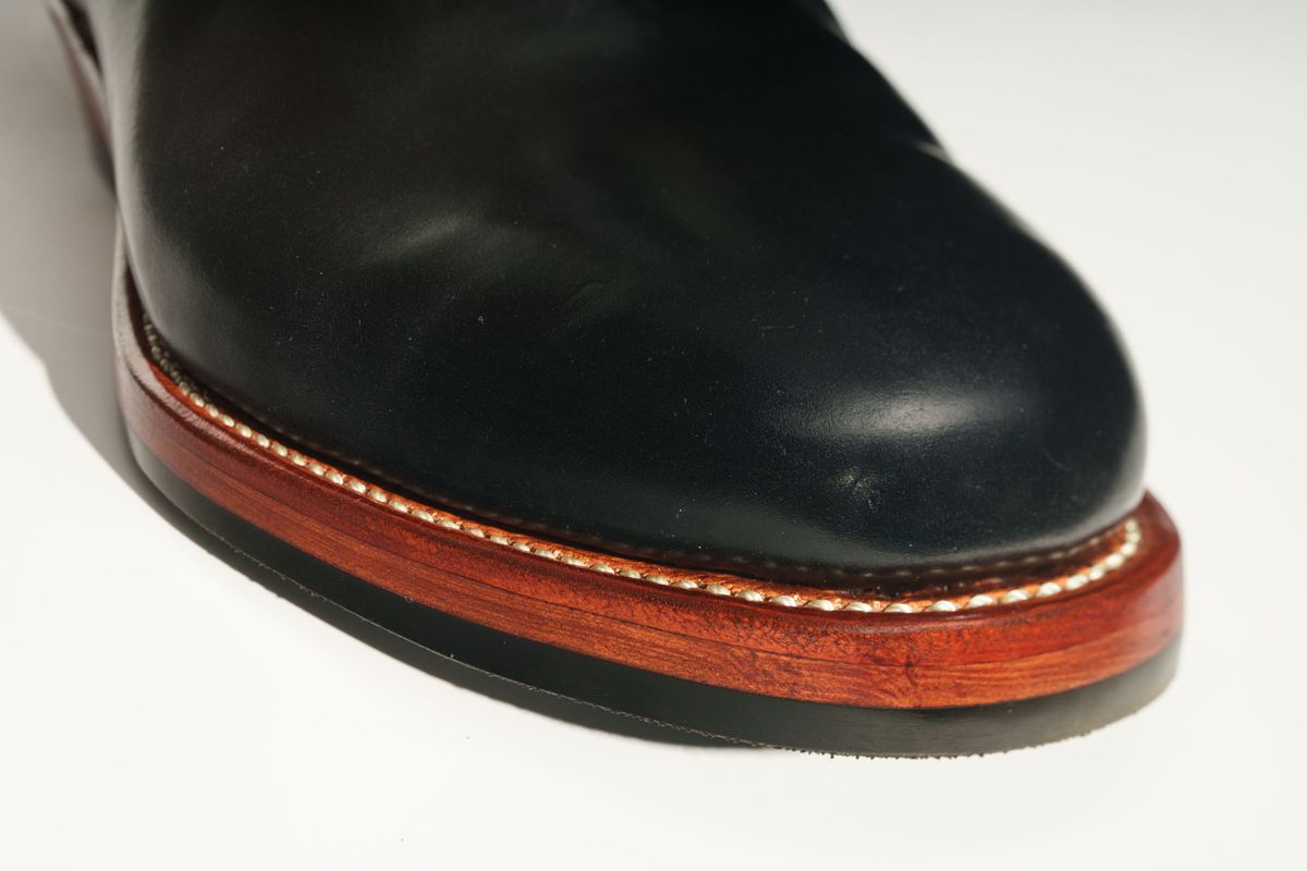 Photo by TToma on September 26, 2025 of the Briselblack The Seventh Chelsea Boot in Shinki Black Shell Cordovan.