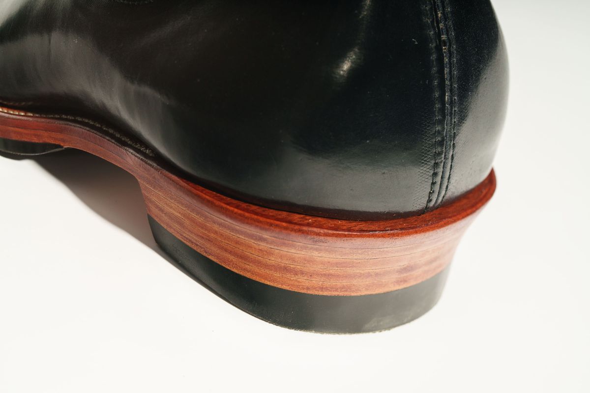 Photo by TToma on September 26, 2025 of the Briselblack The Seventh Chelsea Boot in Shinki Black Shell Cordovan.