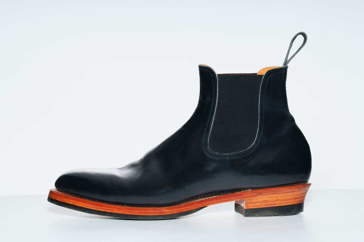 Photo by TToma on November 5, 2025 of the Briselblack The Seventh Chelsea Boot in Shinki Black Shell Cordovan.