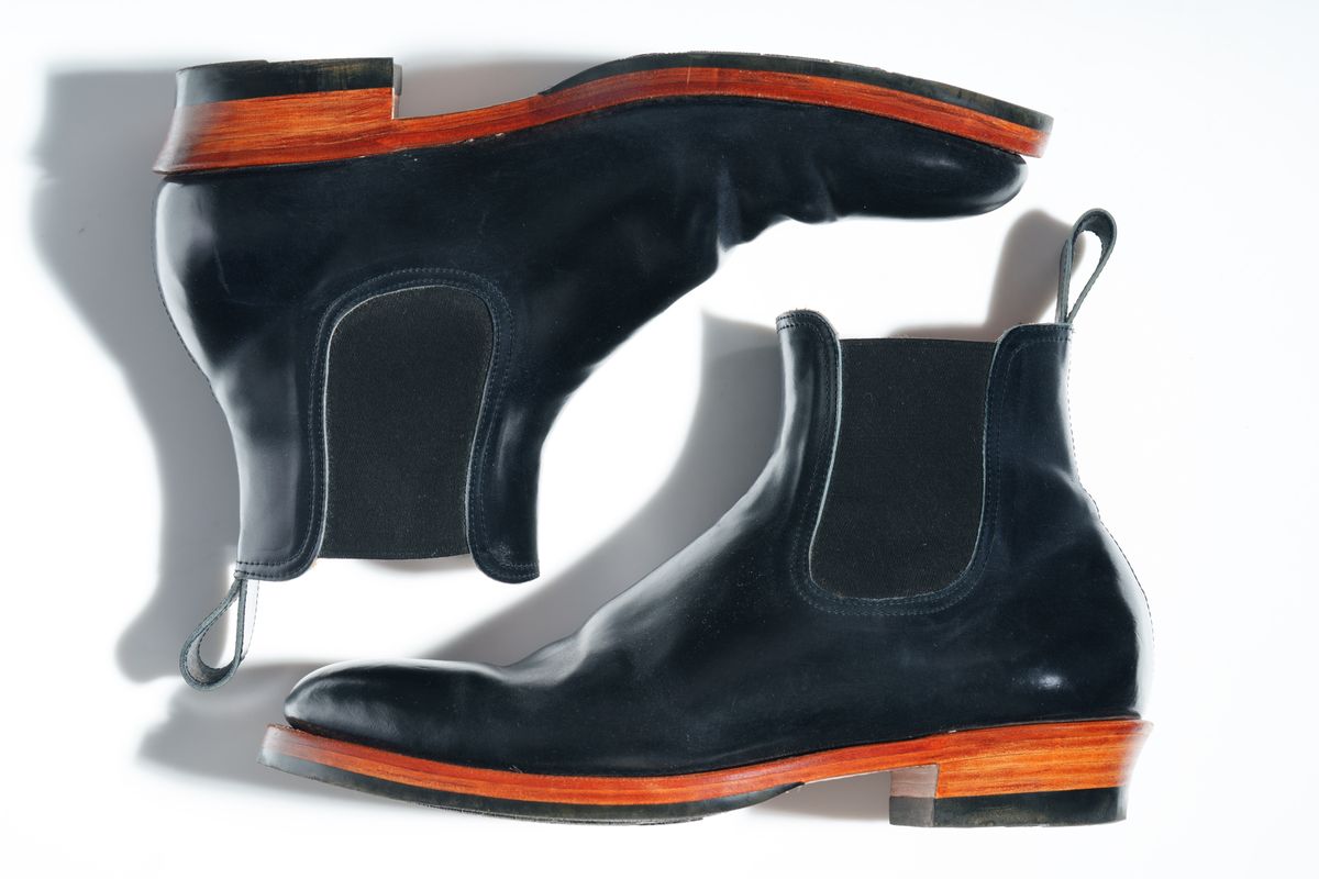 Photo by TToma on November 5, 2025 of the Briselblack The Seventh Chelsea Boot in Shinki Black Shell Cordovan.