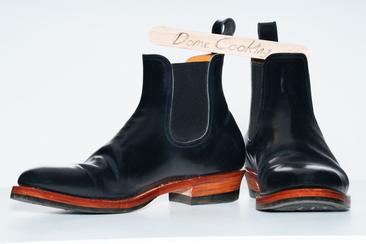 Photo by TToma on November 5, 2025 of the Briselblack The Seventh Chelsea Boot in Shinki Black Shell Cordovan.