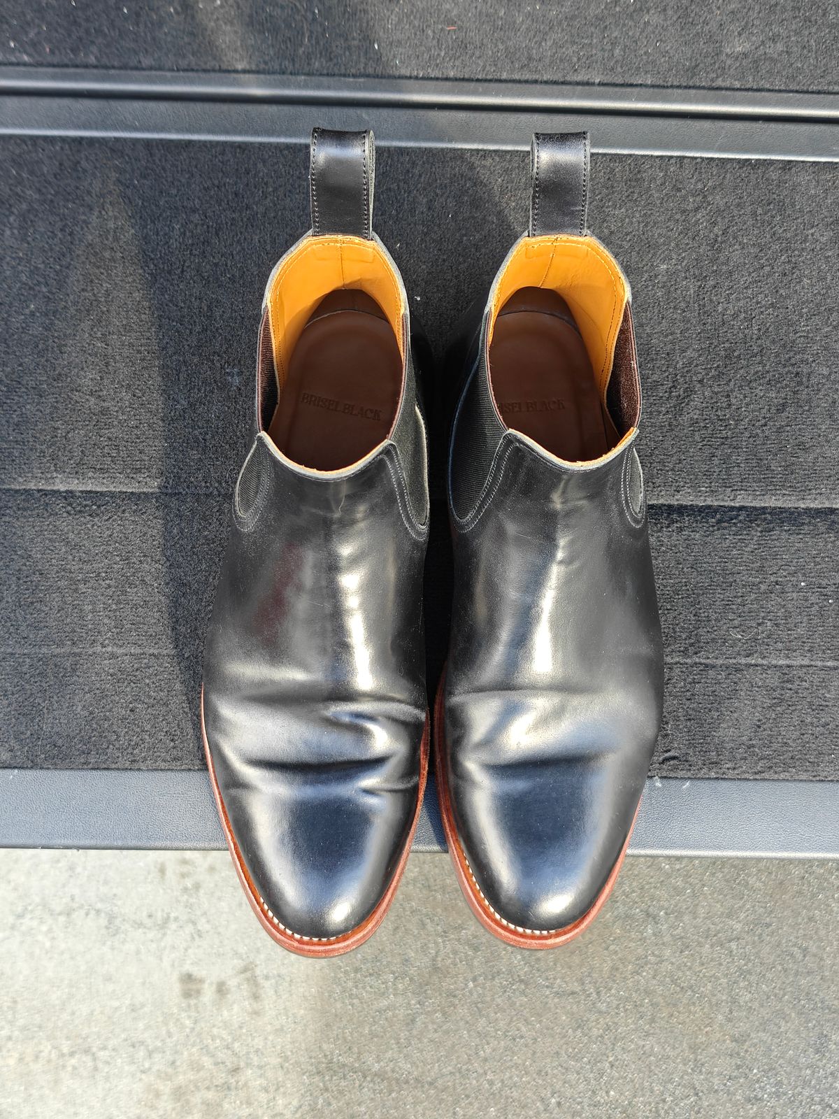 Photo by TToma on January 5, 2026 of the Briselblack The Seventh Chelsea Boot in Shinki Black Shell Cordovan.