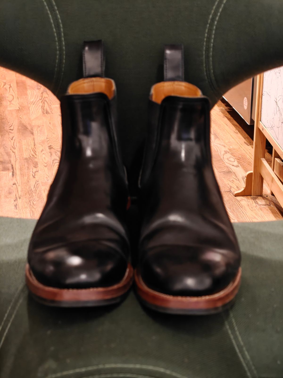 Photo by TToma on February 6, 2026 of the Briselblack The Seventh Chelsea Boot in Shinki Black Shell Cordovan.