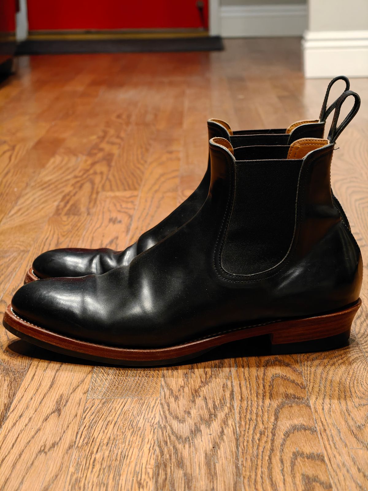 Photo by TToma on March 6, 2026 of the Briselblack The Seventh Chelsea Boot in Shinki Black Shell Cordovan.