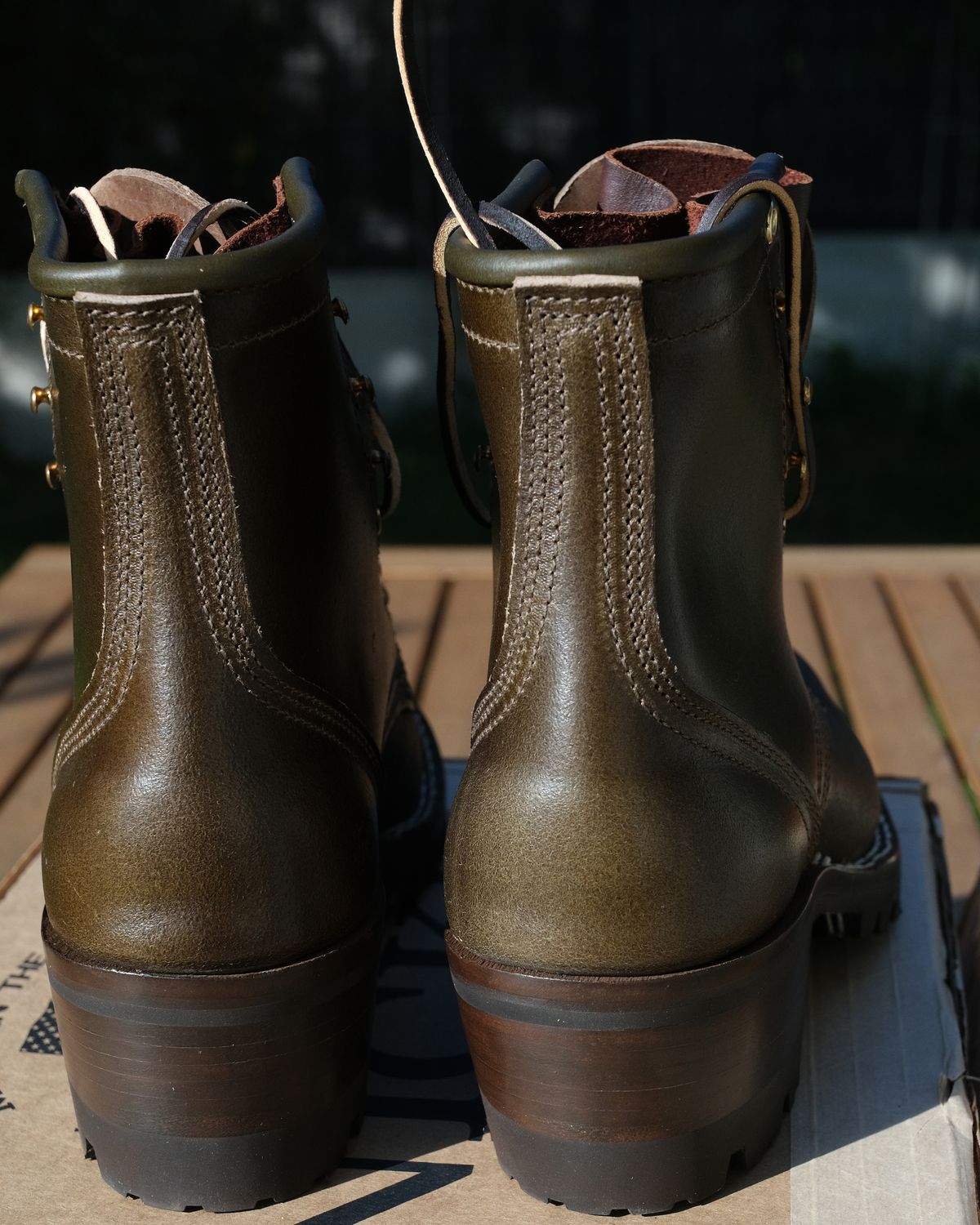 Photo by Amalgame on October 1, 2025 of the Nicks Becca in Horween Greener Pastures Waxed Flesh.