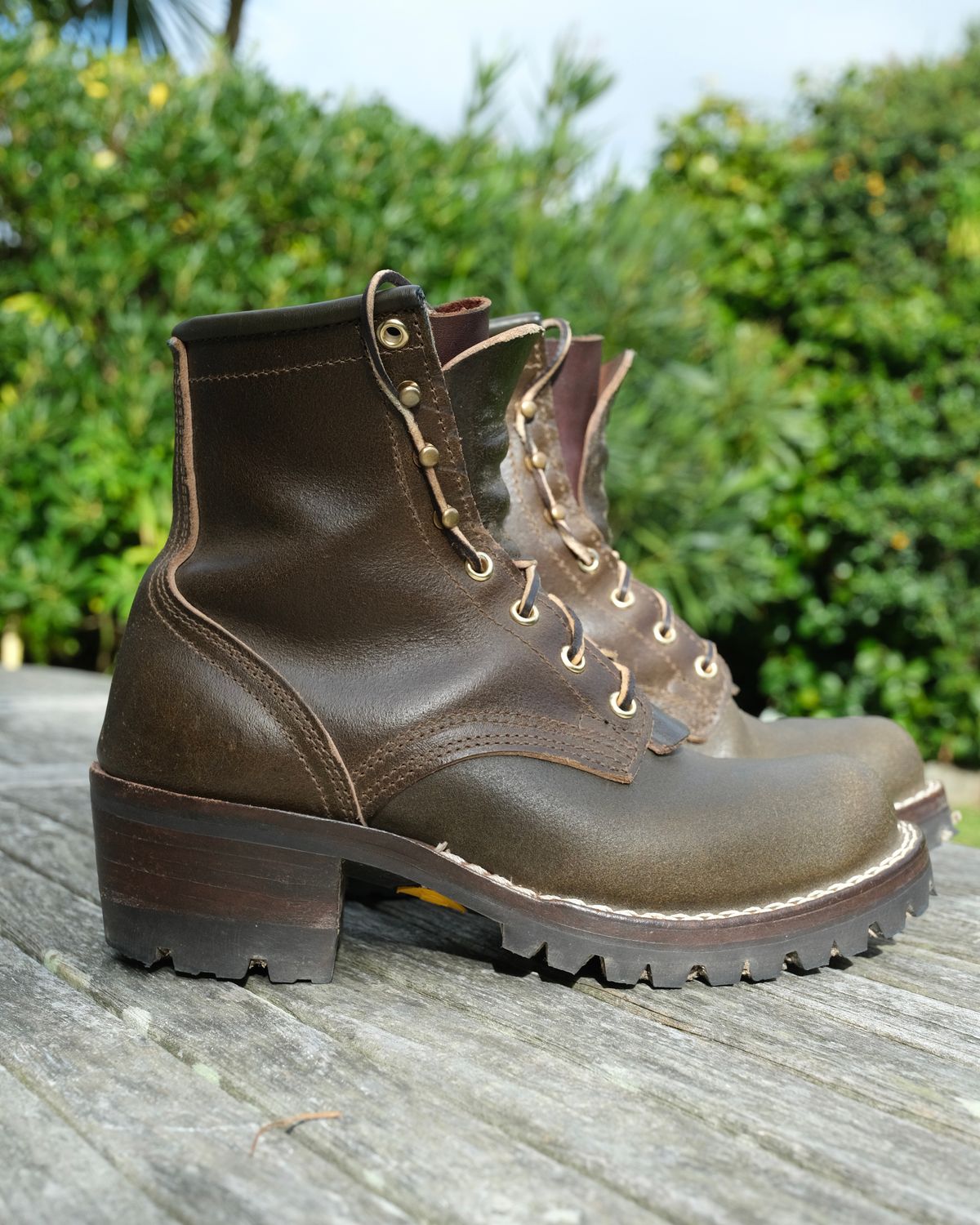 Photo by Amalgame on October 26, 2025 of the Nicks Becca in Horween Greener Pastures Waxed Flesh.