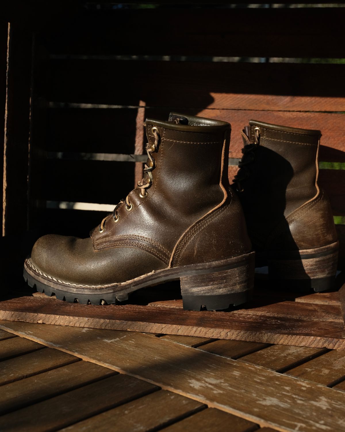 Photo by Amalgame on December 26, 2025 of the Nicks Becca in Horween Greener Pastures Waxed Flesh.