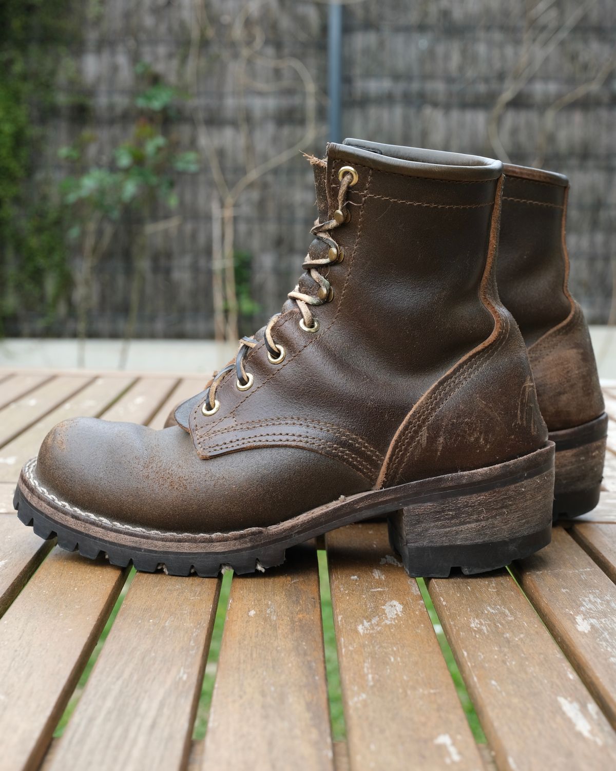 Photo by Amalgame on April 5, 2026 of the Nicks Becca in Horween Greener Pastures Waxed Flesh.