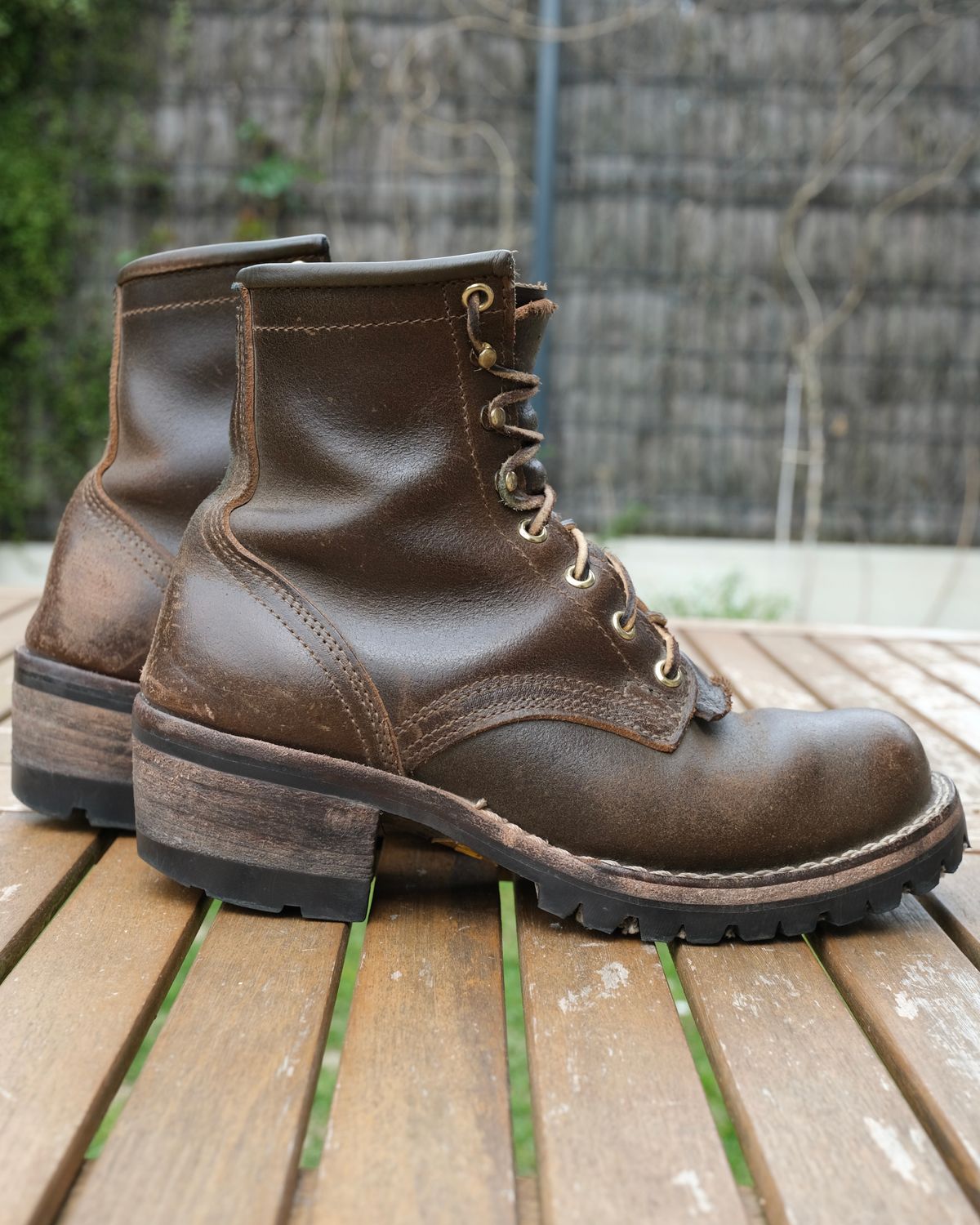 Photo by Amalgame on April 5, 2026 of the Nicks Becca in Horween Greener Pastures Waxed Flesh.