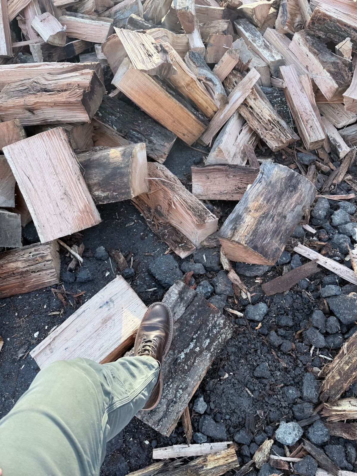 Photo by PeabzZ on April 17, 2026 of the White's MP-Sherman Toe Cap in Horween Cinnamon Waxed Flesh.