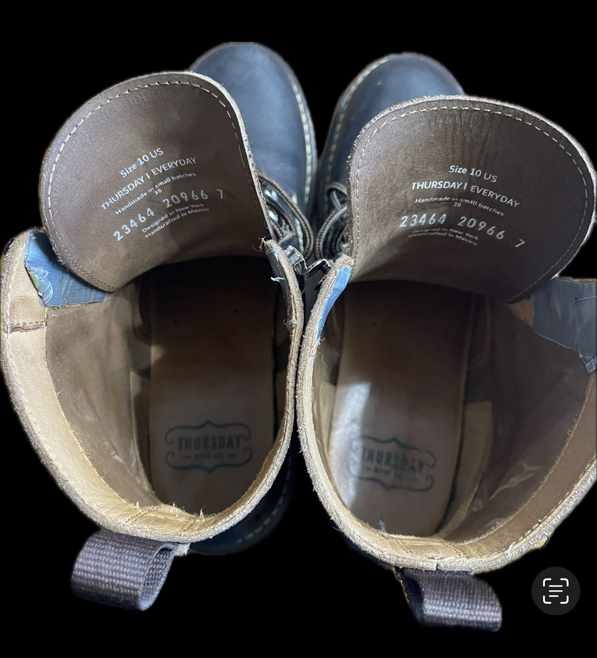 Photo by Yoyoyoyo on November 3, 2025 of the Thursday Hero in Horween Waxed Cacao.