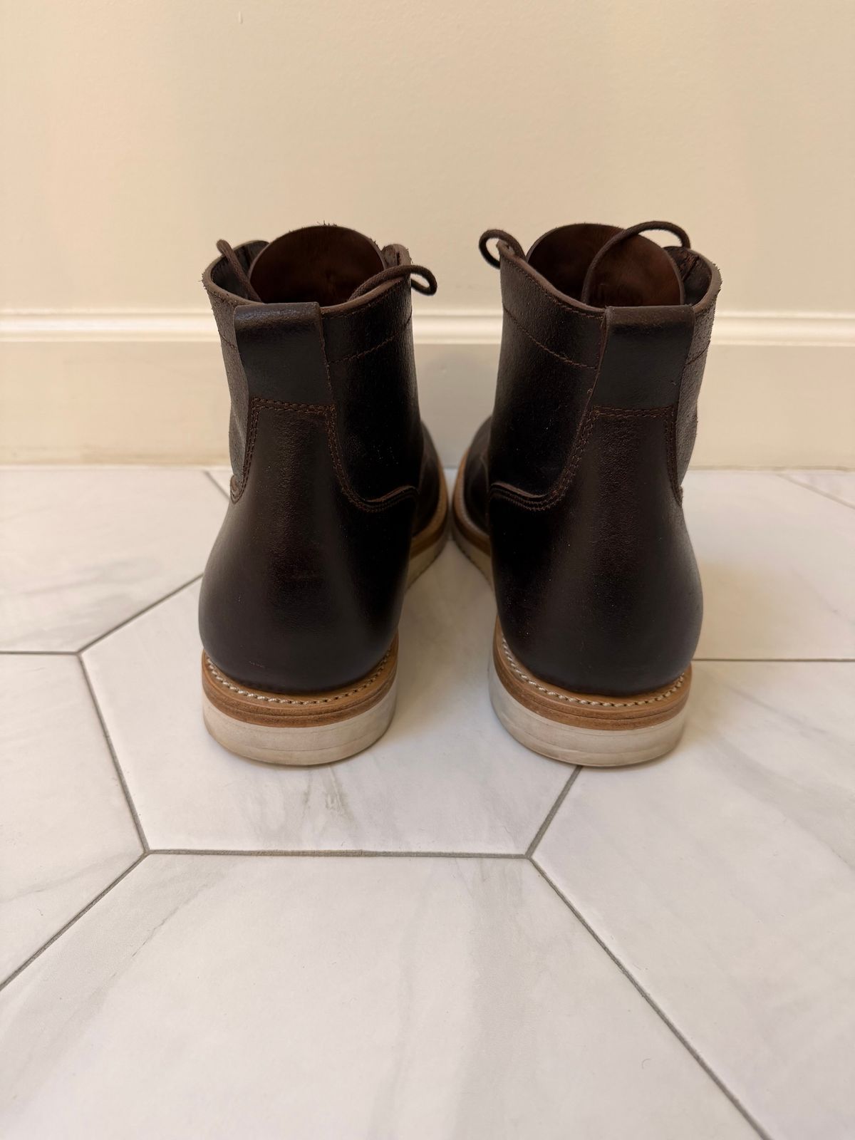 Photo by sorrick on October 2, 2025 of the Caswell Boot Company Eckington in Horween Dark Brown Waxed Flesh.