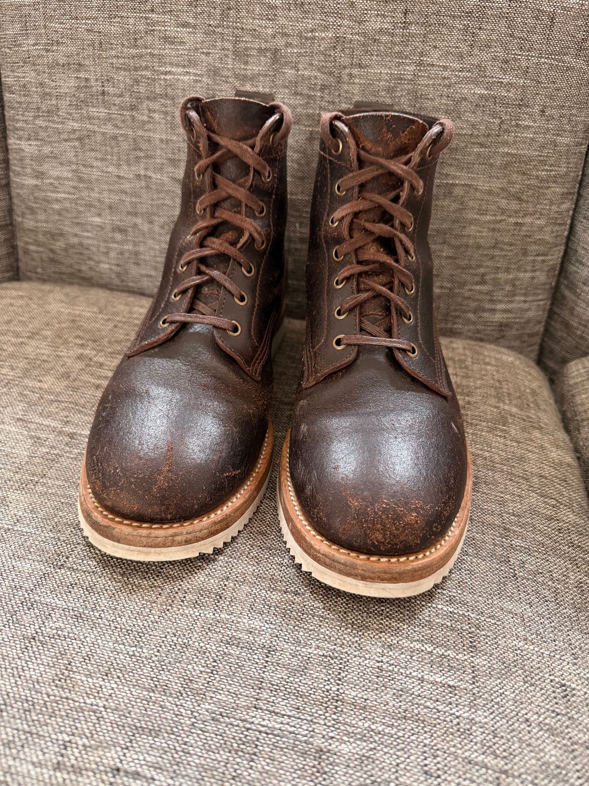 Photo by sorrick on March 5, 2026 of the Caswell Boot Company Eckington in Horween Dark Brown Waxed Flesh.