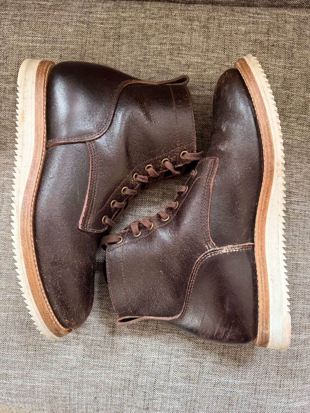 Photo by sorrick on March 5, 2026 of the Caswell Boot Company Eckington in Horween Dark Brown Waxed Flesh.
