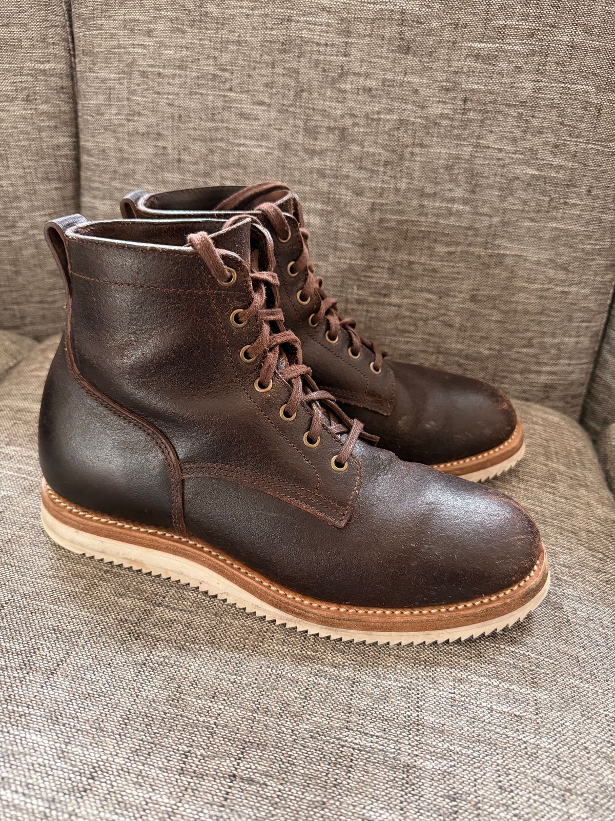 Photo by sorrick on March 5, 2026 of the Caswell Boot Company Eckington in Horween Dark Brown Waxed Flesh.