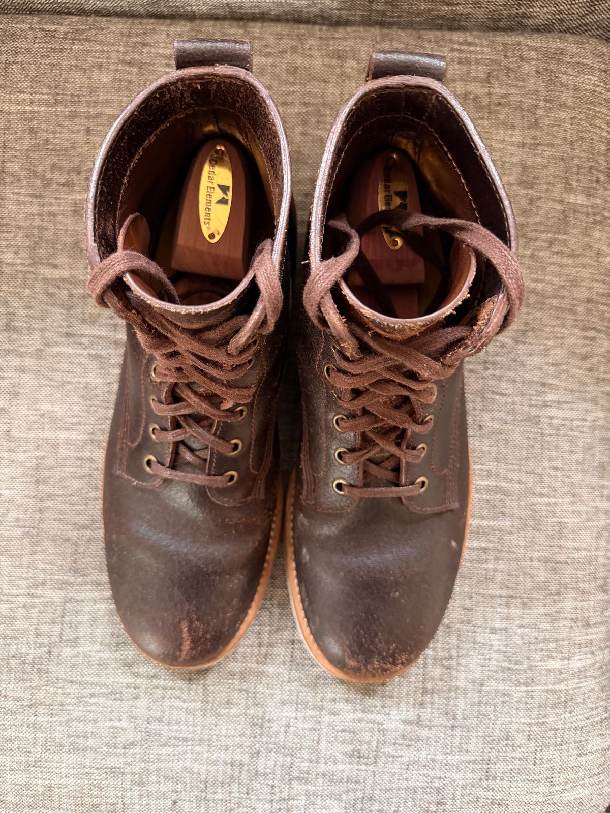 Photo by sorrick on March 5, 2026 of the Caswell Boot Company Eckington in Horween Dark Brown Waxed Flesh.