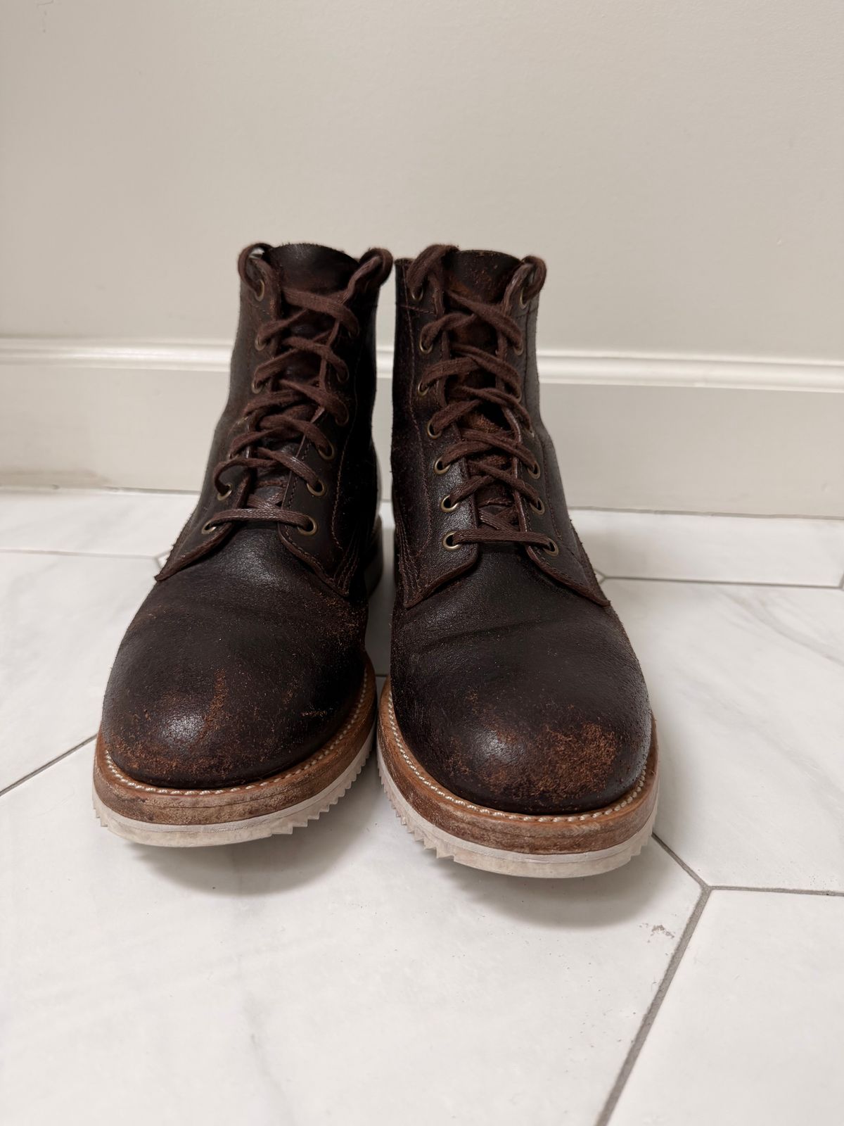 Photo by sorrick on April 3, 2026 of the Caswell Boot Company Eckington in Horween Dark Brown Waxed Flesh.