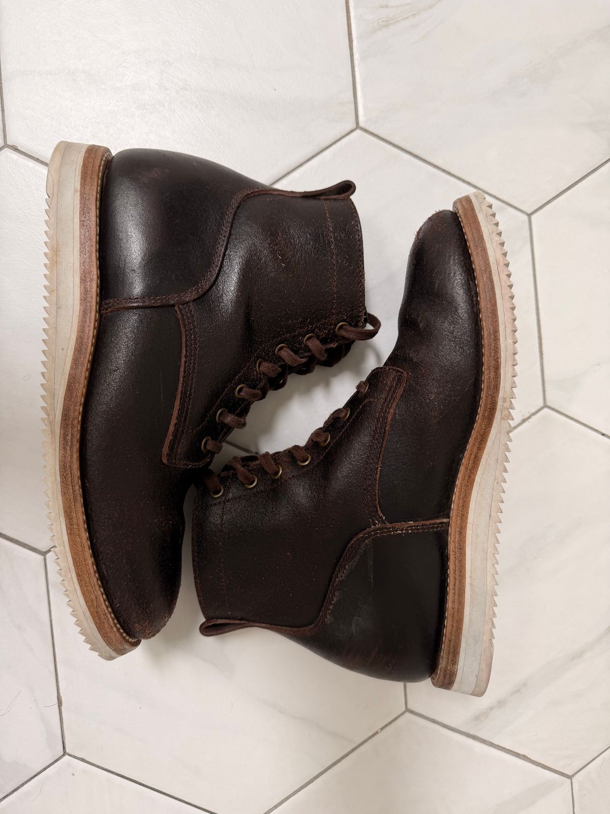 Photo by sorrick on April 3, 2026 of the Caswell Boot Company Eckington in Horween Dark Brown Waxed Flesh.