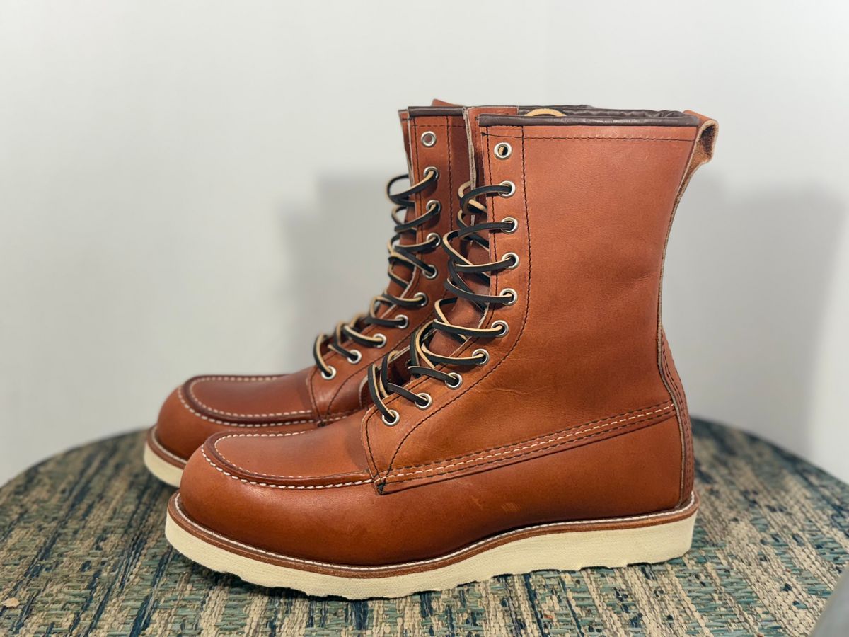 Photo by M_Vaughan on October 2, 2025 of the Red Wing 8-Inch Classic Moc in Oro Legacy Leather.