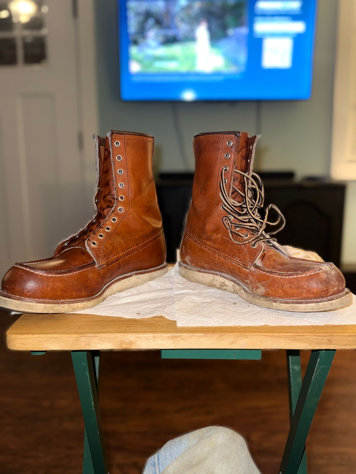 Photo by M_Vaughan on November 26, 2025 of the Red Wing 8-Inch Classic Moc in Oro Legacy Leather.