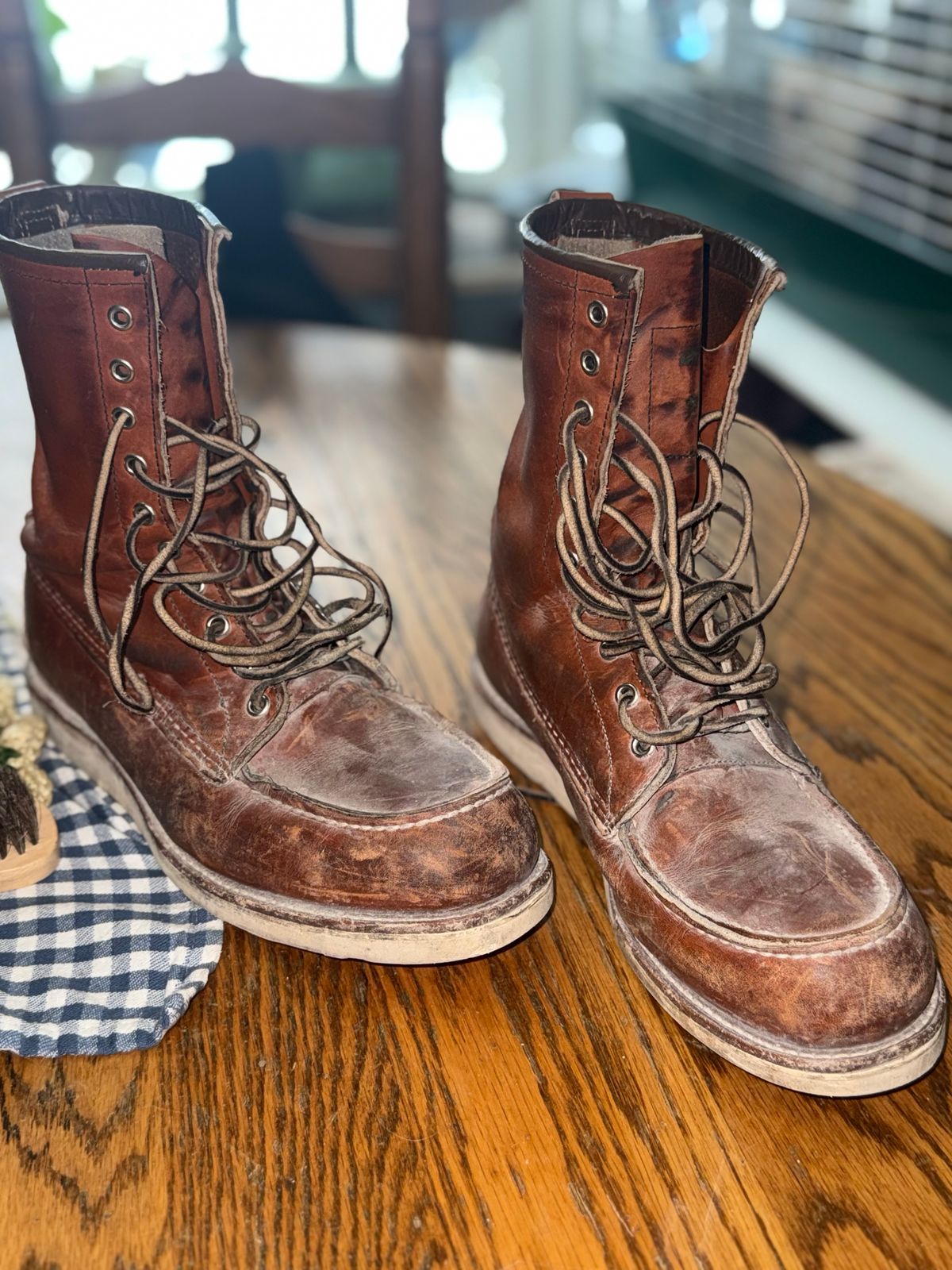 Photo by M_Vaughan on January 25, 2026 of the Red Wing 8-Inch Classic Moc in Oro Legacy Leather.
