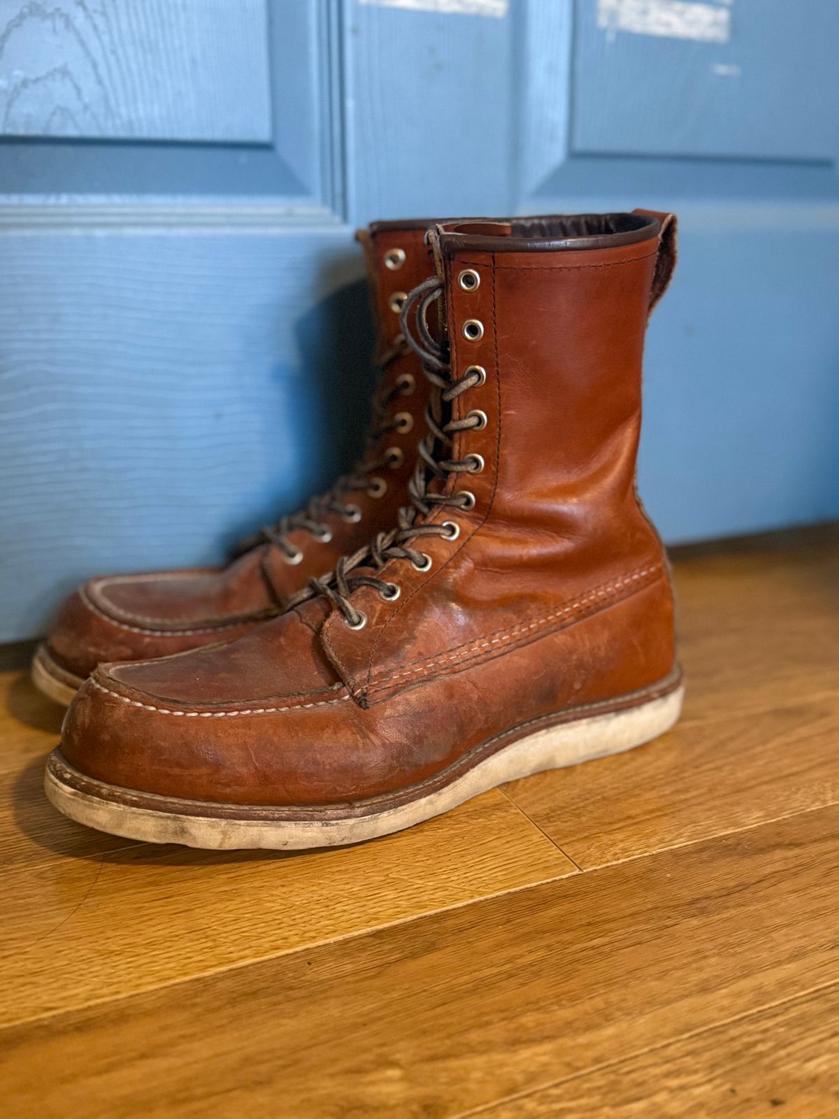 Photo by M_Vaughan on February 5, 2026 of the Red Wing 8-Inch Classic Moc in Oro Legacy Leather.