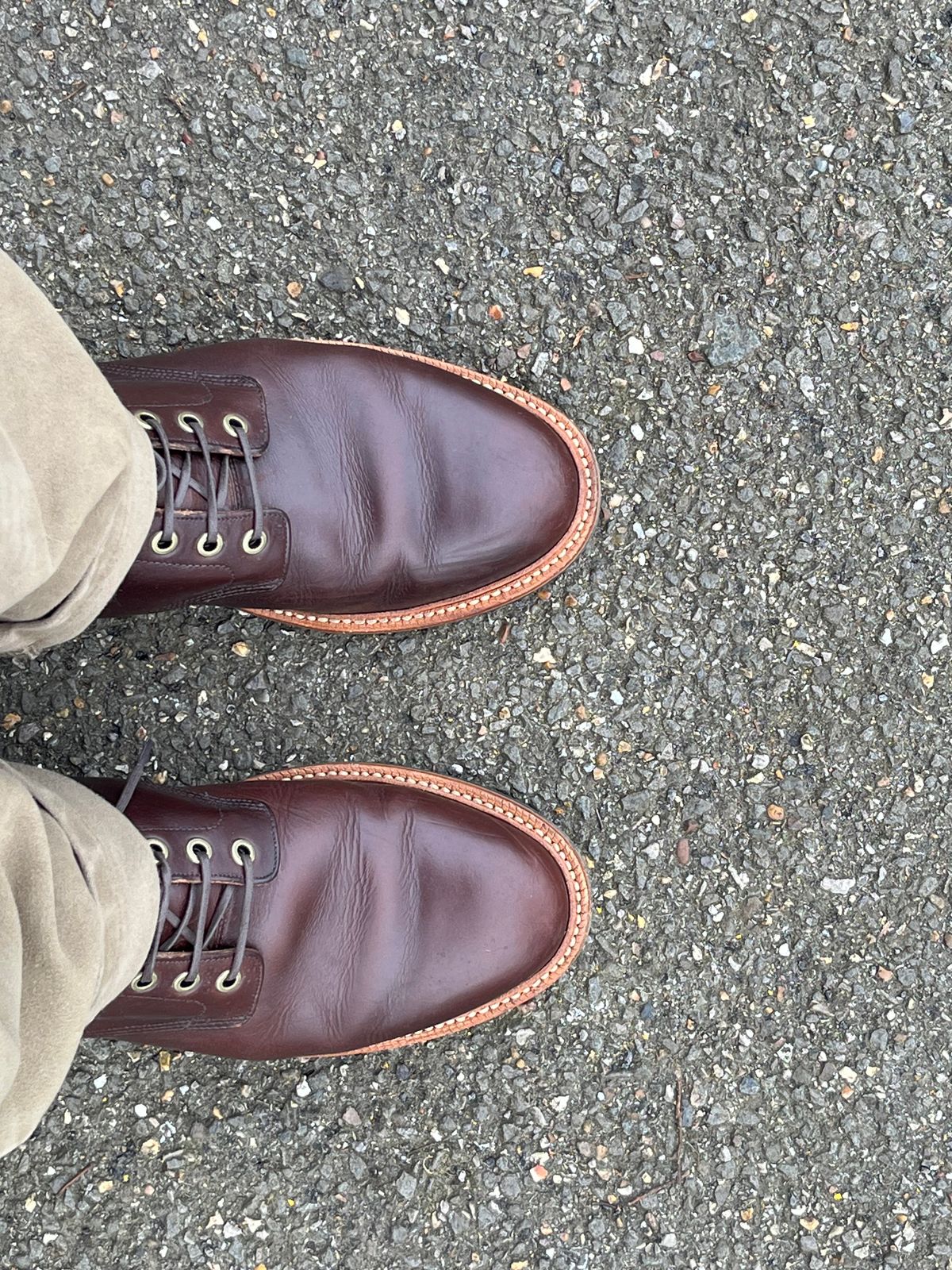 Photo by attaboy_alloy on April 10, 2026 of the Grant Stone Diesel Boot in Horween Crimson Chromexcel.