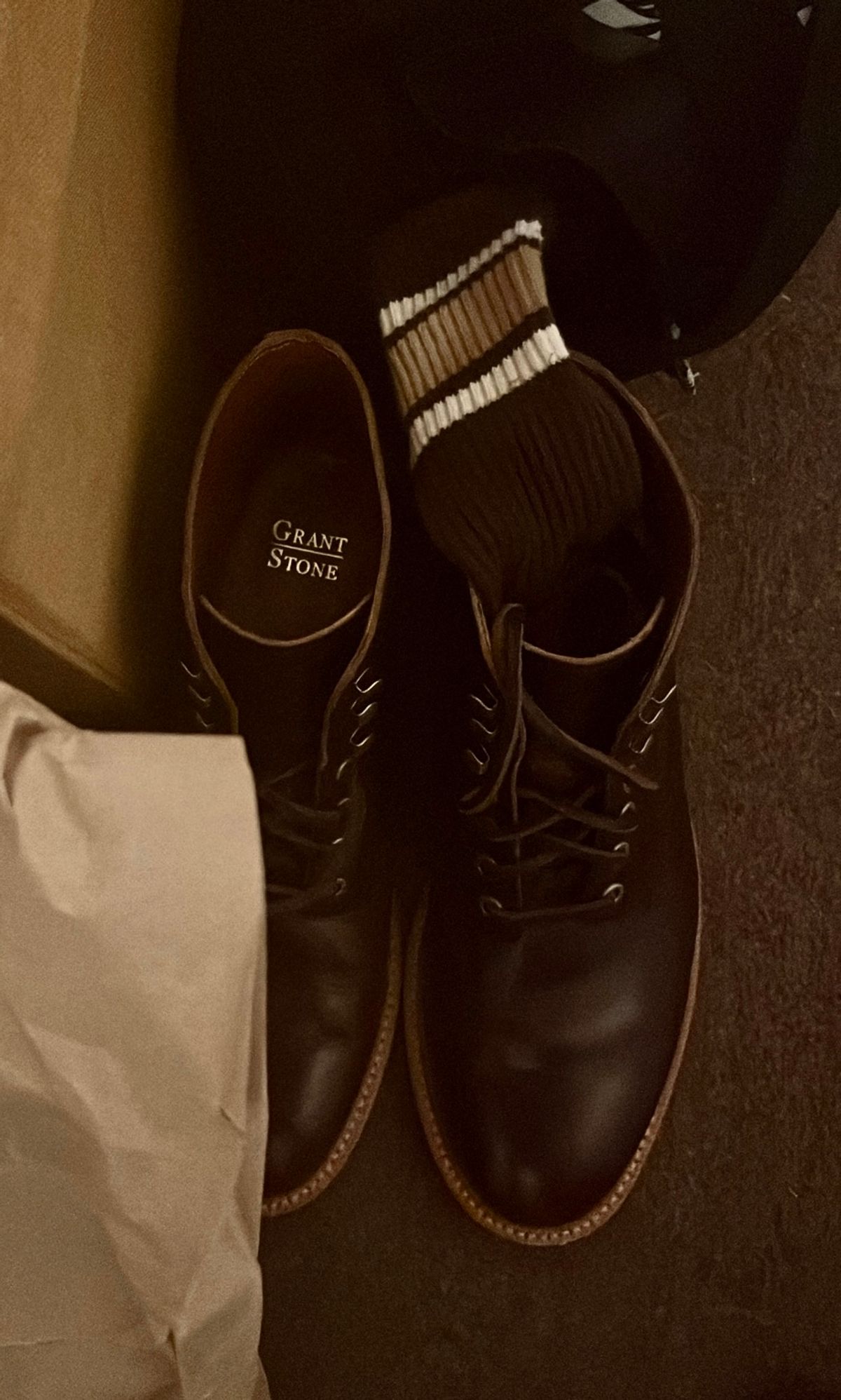 Photo by attaboy_alloy on January 15, 2025 of the Grant Stone Diesel Boot in Horween Crimson Chromexcel.