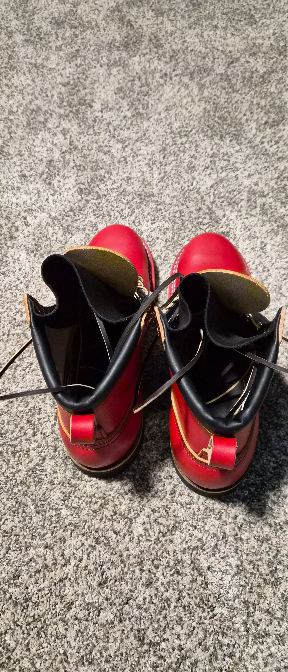 Photo by nubsrpro on February 10, 2026 of the Nicks MTO in Nicks / Wickett & Craig Overdyed "Fry Sauce".